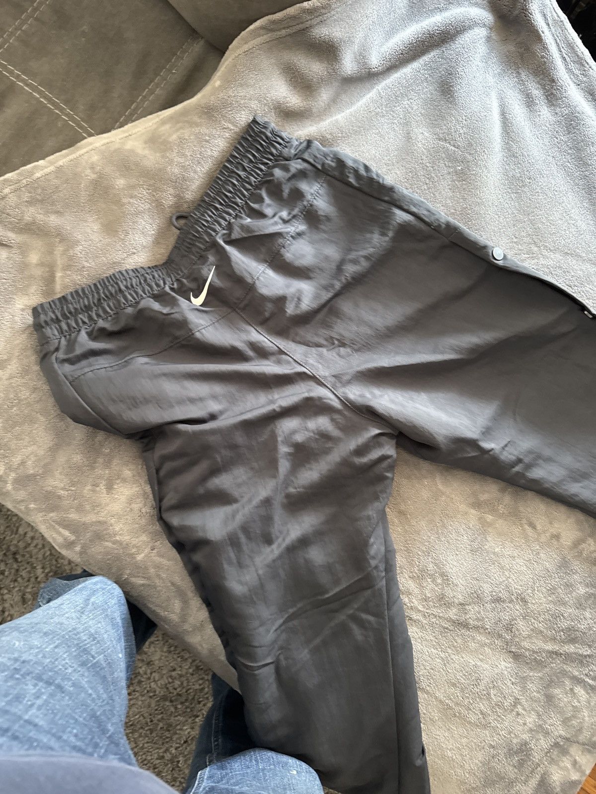 パンツ FEAR OF GOD Nike Tear Away Pants Grey Nike Nrg Ti Tear Away Pant X Fear Of God 'Grey' AR0628-063