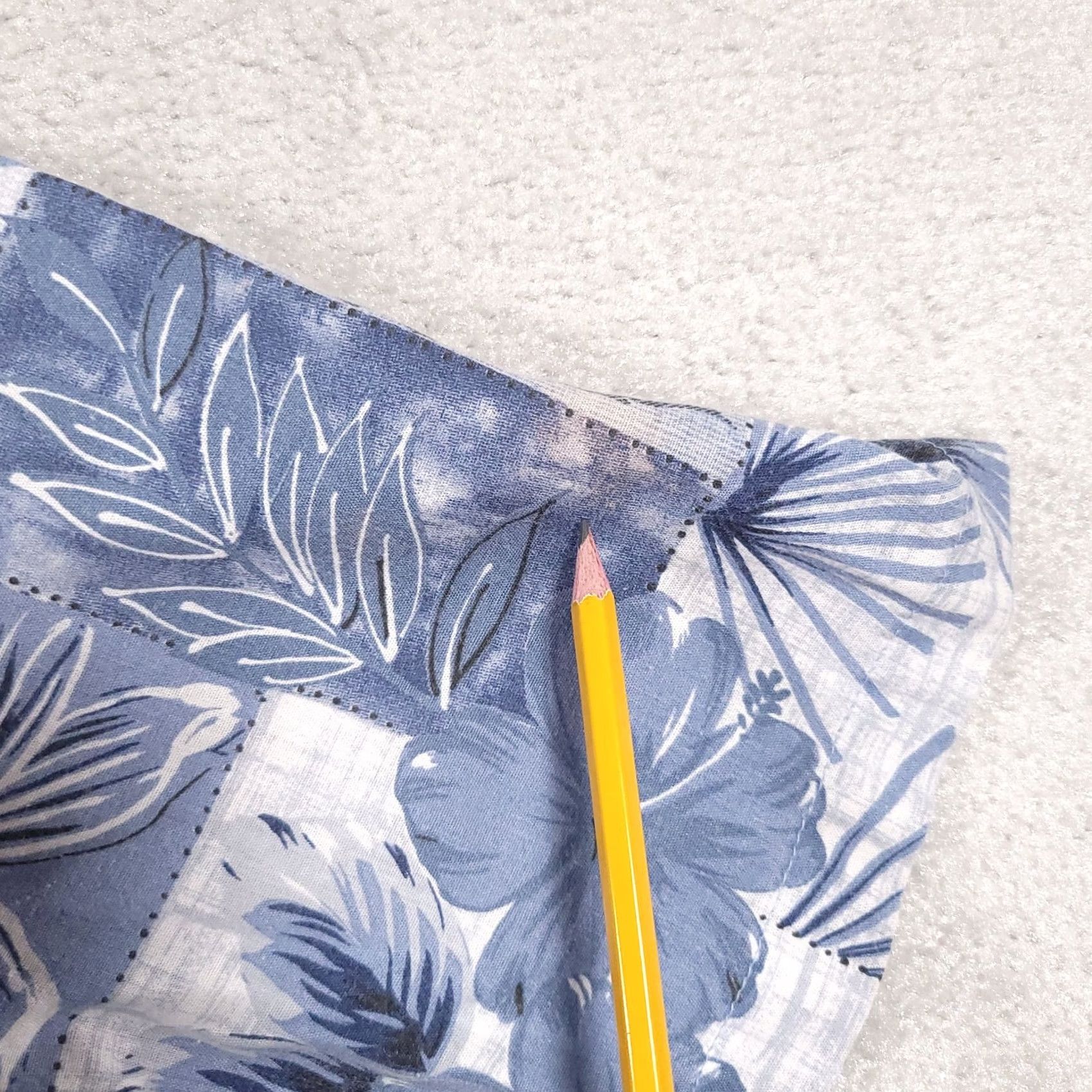 Vintage VINTAGE Tapestry Button Up Casual Hawaiian Shirt Women 14W Blue Made In USA Size XL / US 12-14 / IT 48-50 - 5 Thumbnail