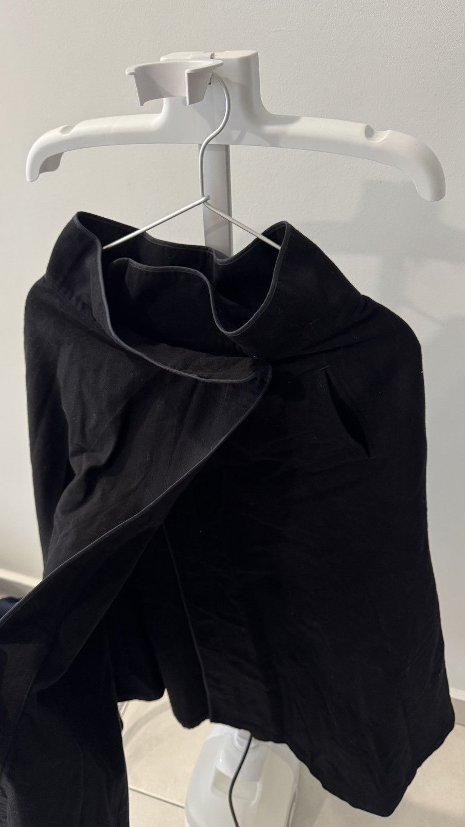Yohji Yamamoto Yohji Yamamoto Black Wide Cotton Skirt Size 27" / US 4 / IT 40 - 6 Thumbnail