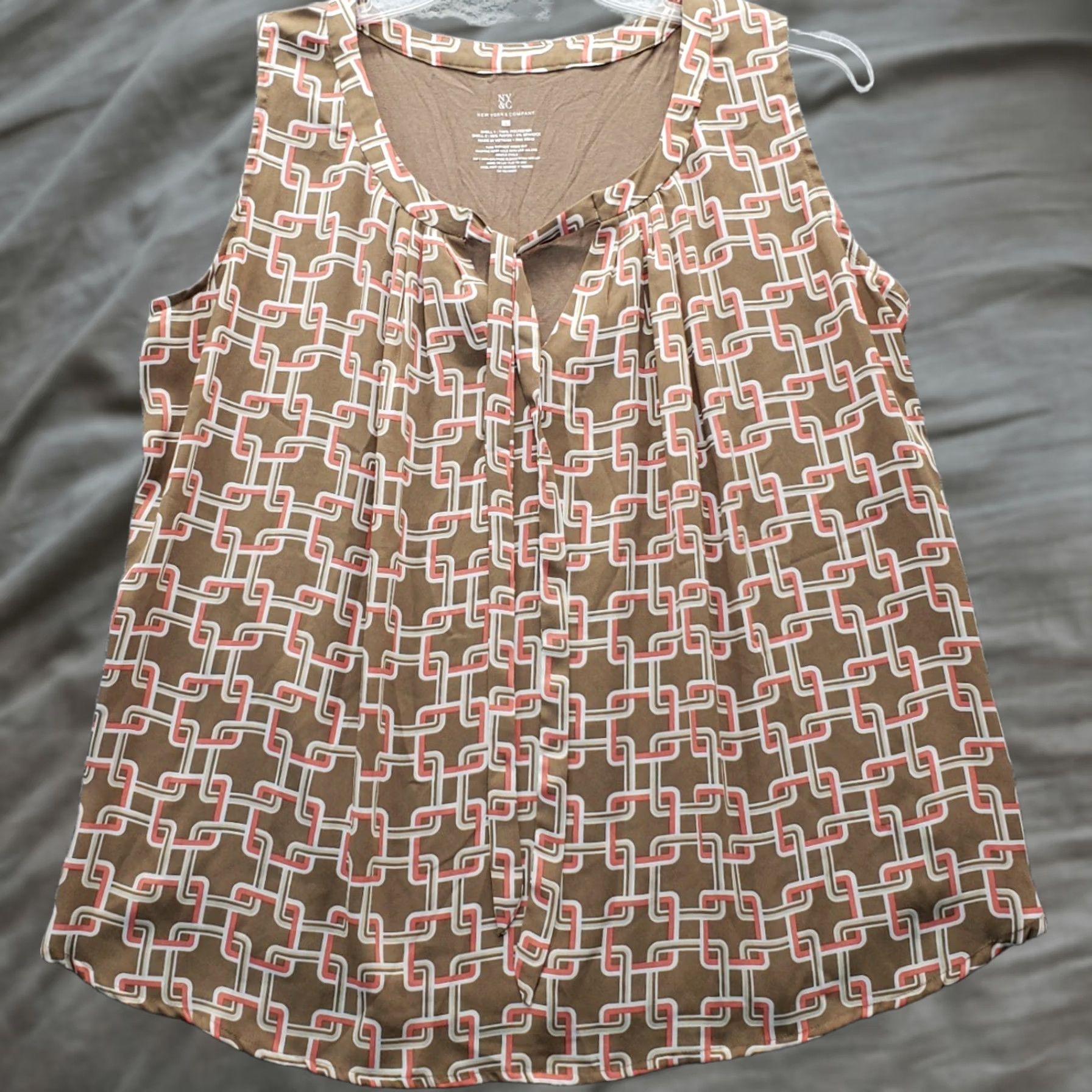 Vintage New York & Company Blouse Womens Size L Geometric Print Stretch Tie Front Size L / US 10 / IT 46 - 1 Thumbnail