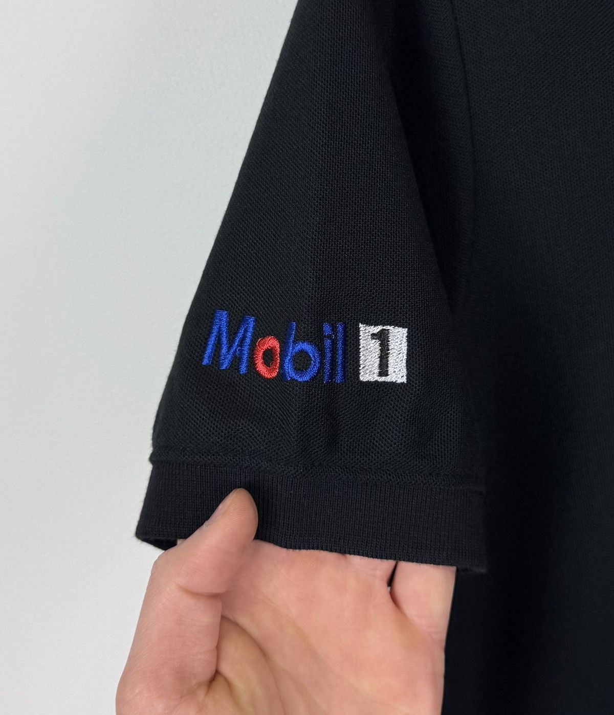 Mercedes-Benz Vintage Mercedes-Benz Mobil 1 Formula One Racing Polo Shirt Size US L / EU 52-54 / 3 - 7 Thumbnail