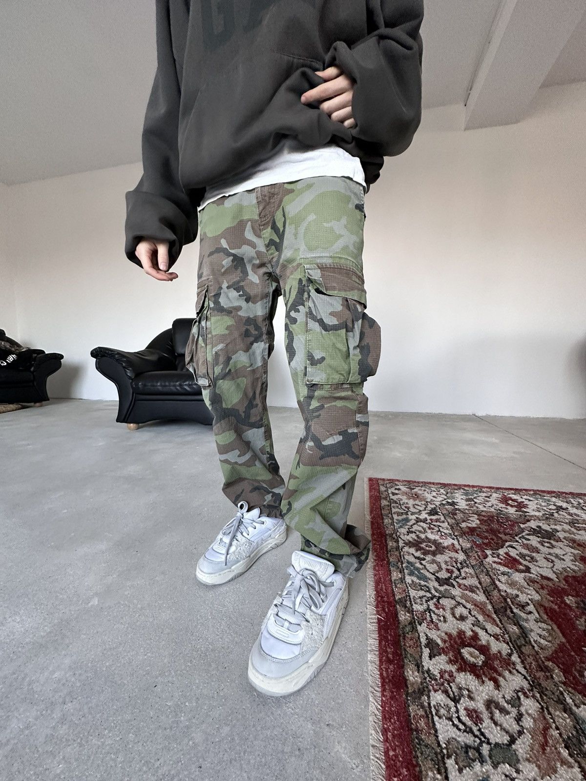 Image of Nike Sb Cargo Pants in Camo, Men's (Size 30)