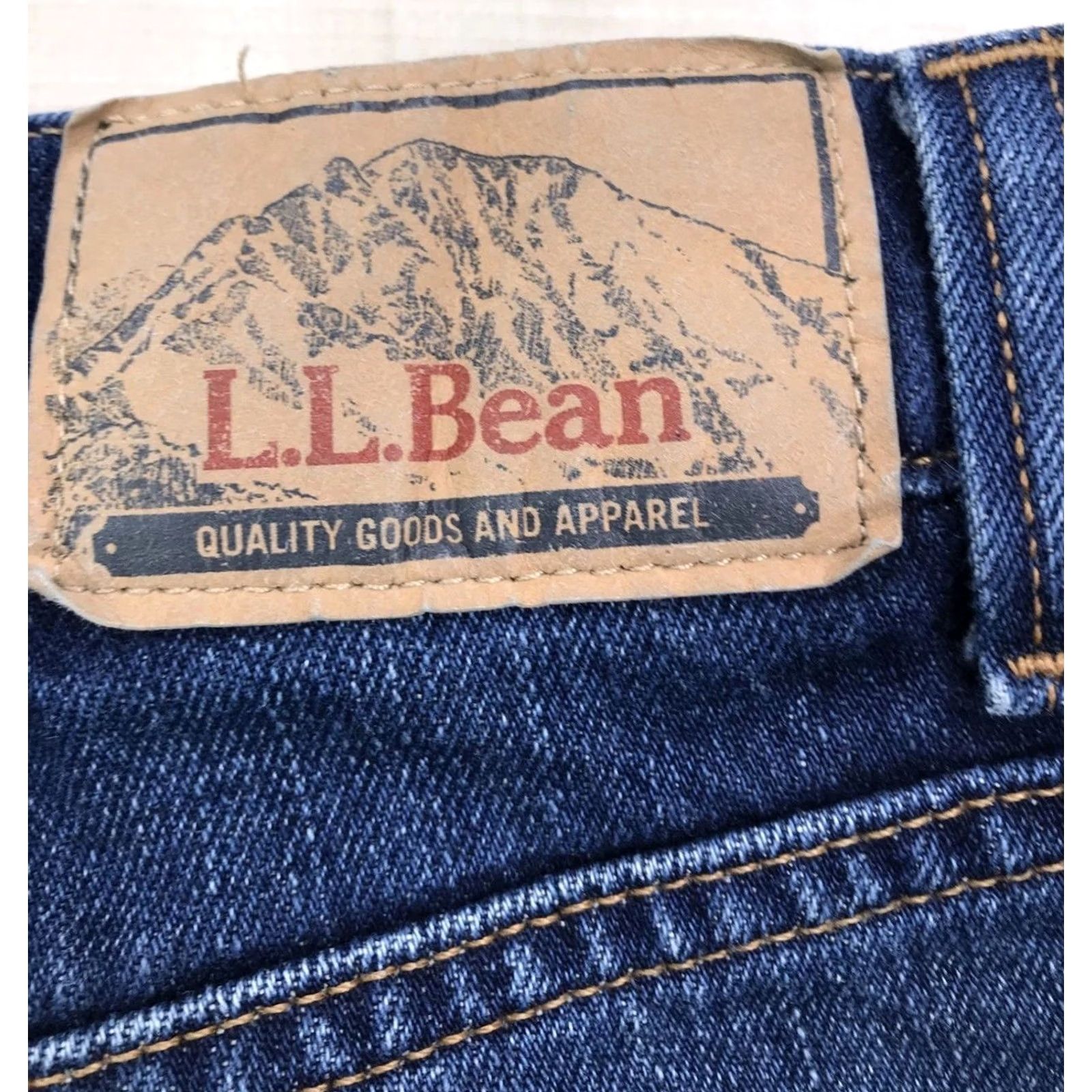 Vintage VINTAGE LL Bean Classic Fit Straight Leg Denim Jeans 34x29 Jeans Men Blue Cotton Denim 90s USA Mens Size US 34 / EU 50 - 6 Thumbnail