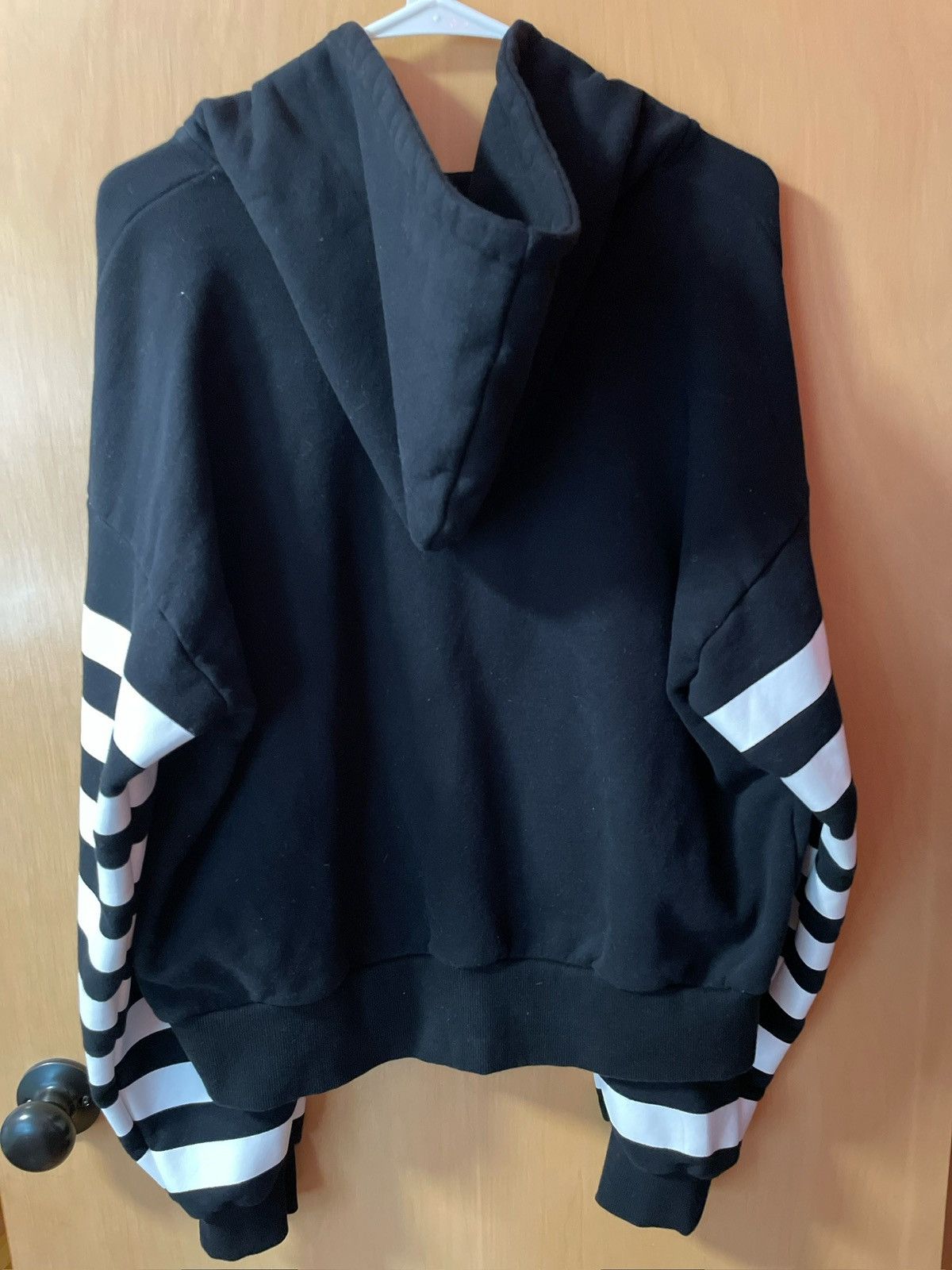 IDK black & white striped zip up from IDK NEW YORK Size US M / EU 48-50 / 2 - 2 Thumbnail