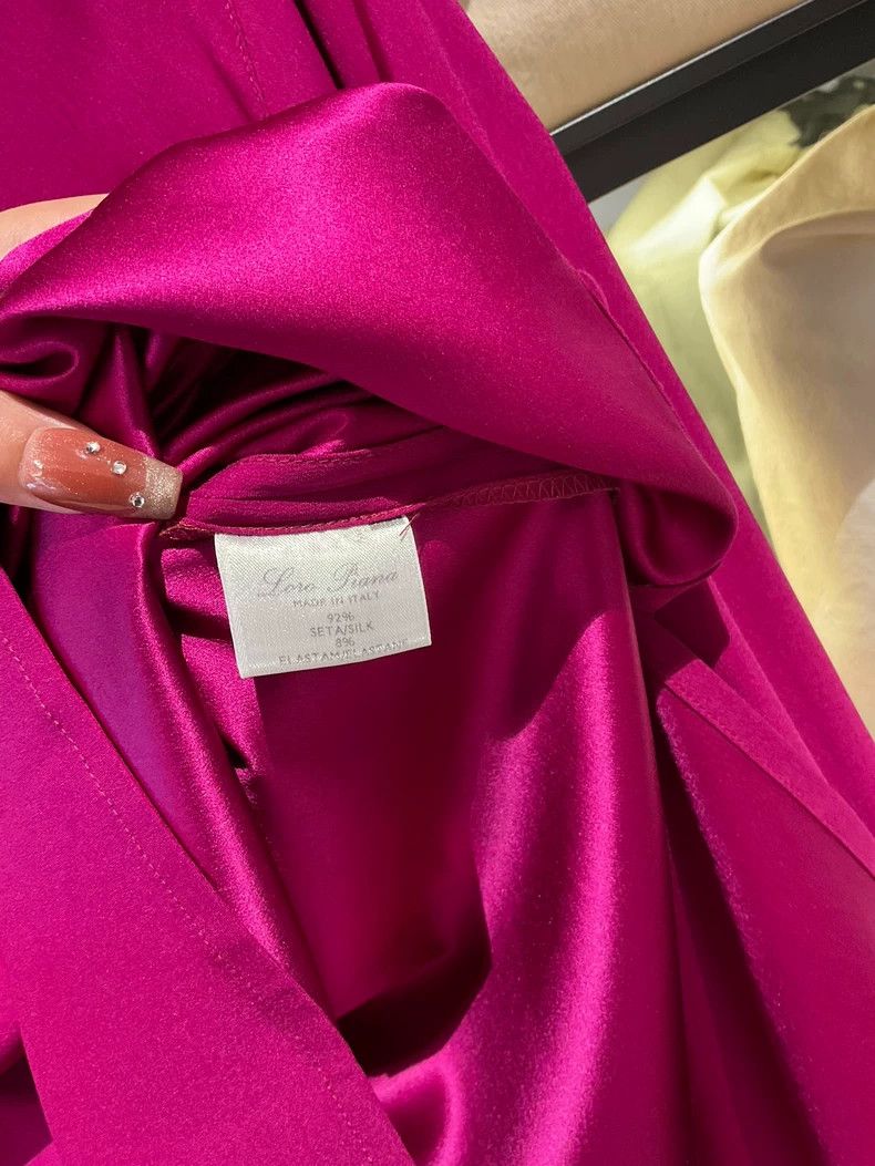 Loro Piana Loro Piana Rose red heavy silk shirt Size S / US 4 / IT 40 - 6 Thumbnail
