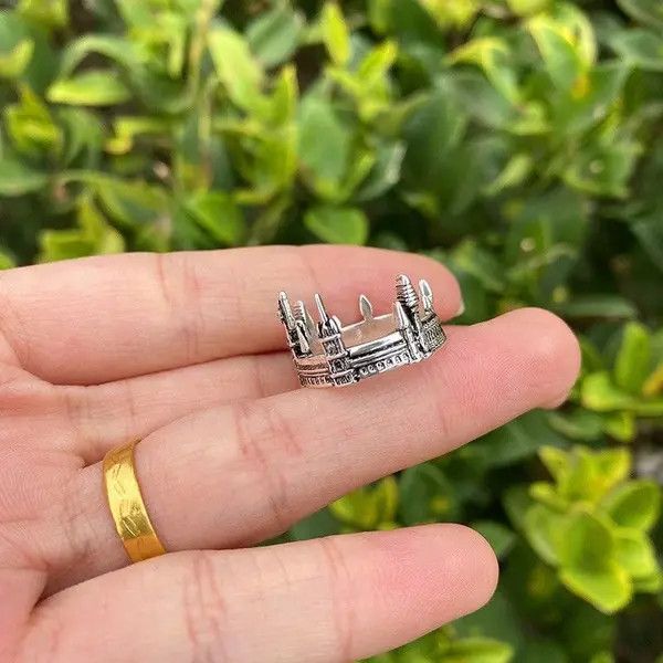Other Old Castle Ring ( size 7 to 9 ) Size ONE SIZE - 4 Thumbnail
