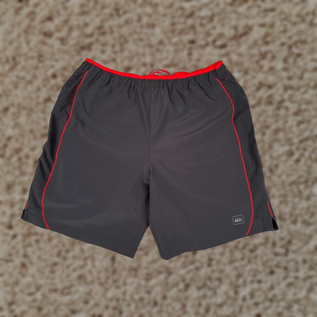 Vintage REI Men's Shorts Cargo Pocket Lined Polyester Gray Casual Regular 32 in Inseam 9 in 36x9 Hiking Kayak Size US 31 - 1 Thumbnail