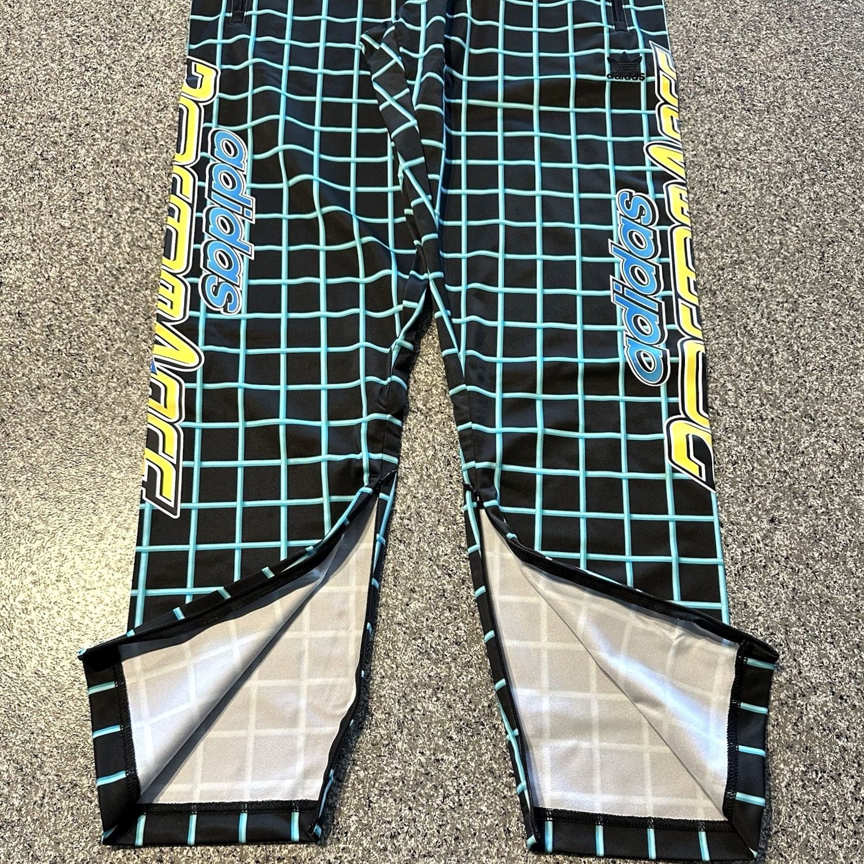 Adidas Adidas Track Pants Mens S Adidas Originals Jeremy Scott Track Pants Mens S Black Polyester 30 in Inseam Size US 29 - 5 Thumbnail