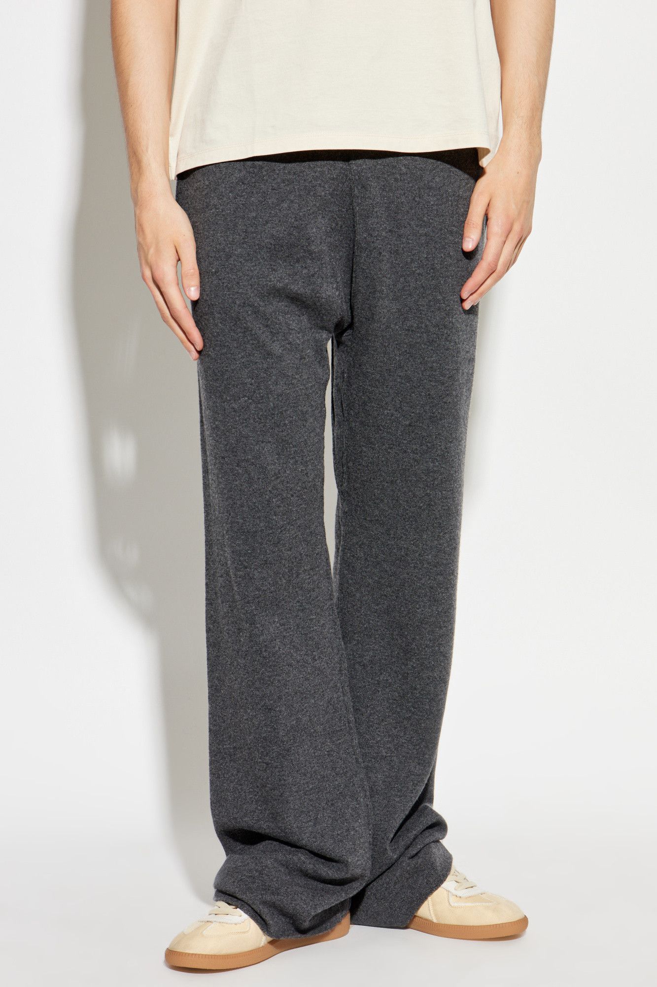 Maison Margiela oc11z0925 Sweatpants & Joggers in Dark Grey Size US 32 / EU 48 - 3 Thumbnail