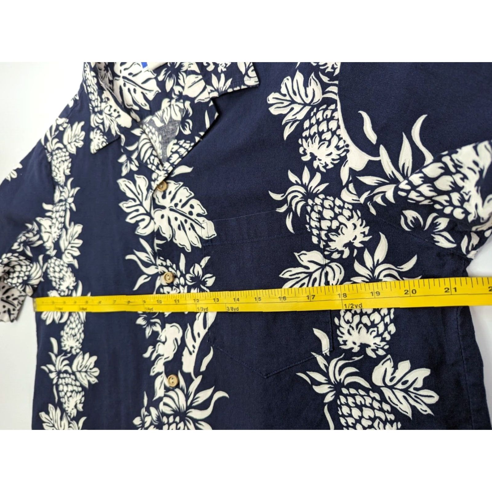 Vintage RJC Mens Hawaiian Shirt Navy Blue Made In Hawaii Pineapple Camp Large Button-Up Short Sleeve Cotton Size US L / EU 52-54 / 3 - 6 Thumbnail
