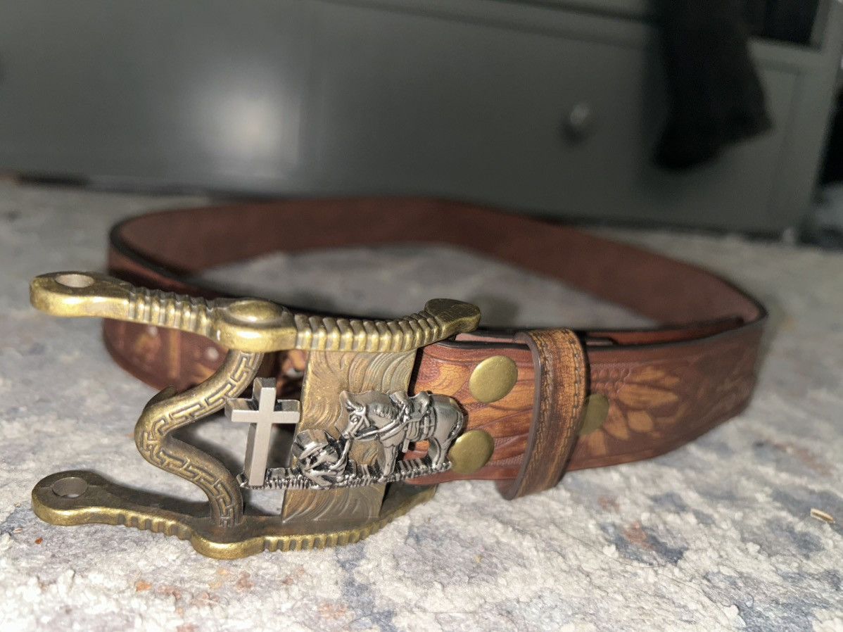 Other Vintage Crusader Knight Tooled Leather Belt Size 34 - 1 Thumbnail
