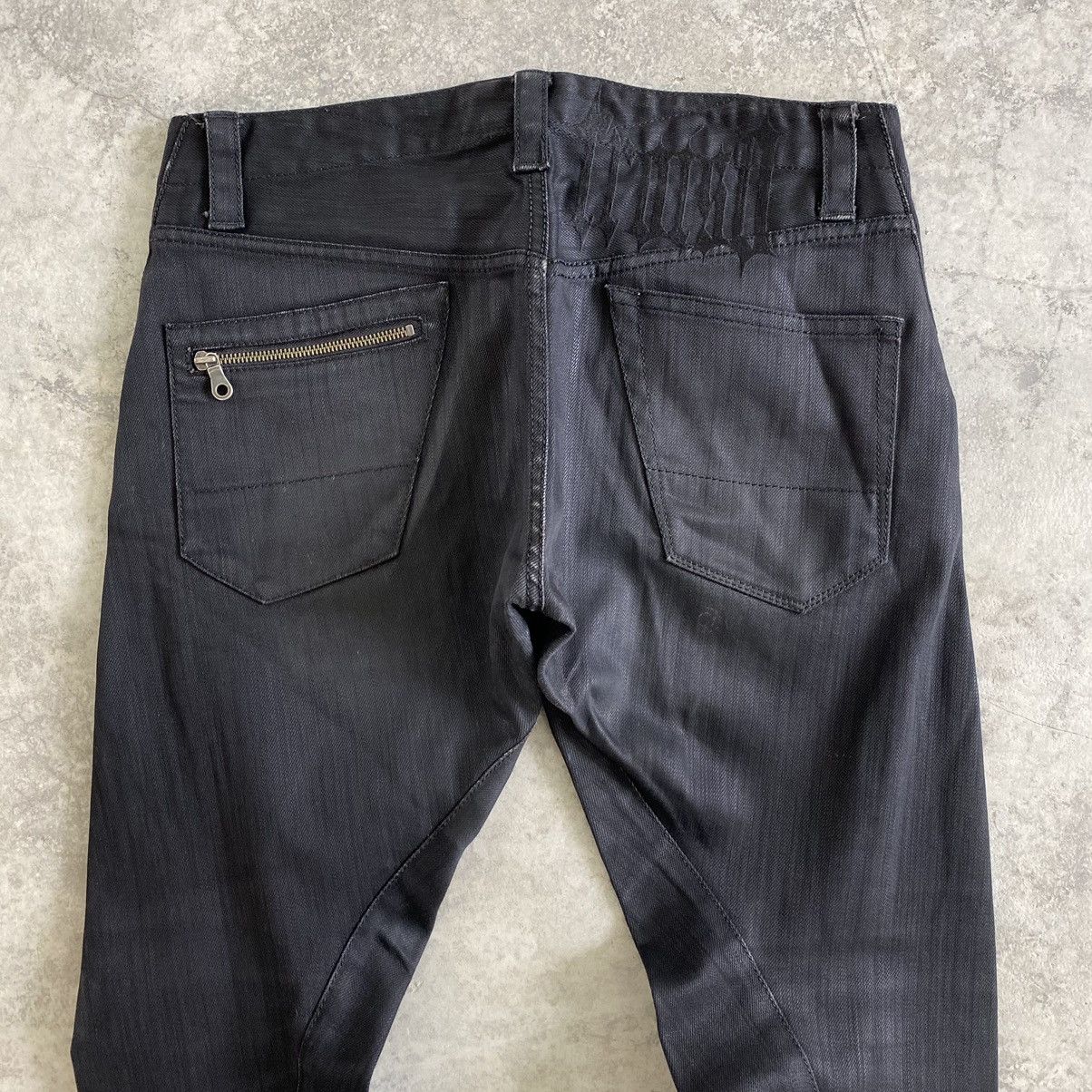 Japanese Brand Vintage Troiso Japan Curved Leg Coated Black Jeans Size US 31 - 13 Thumbnail