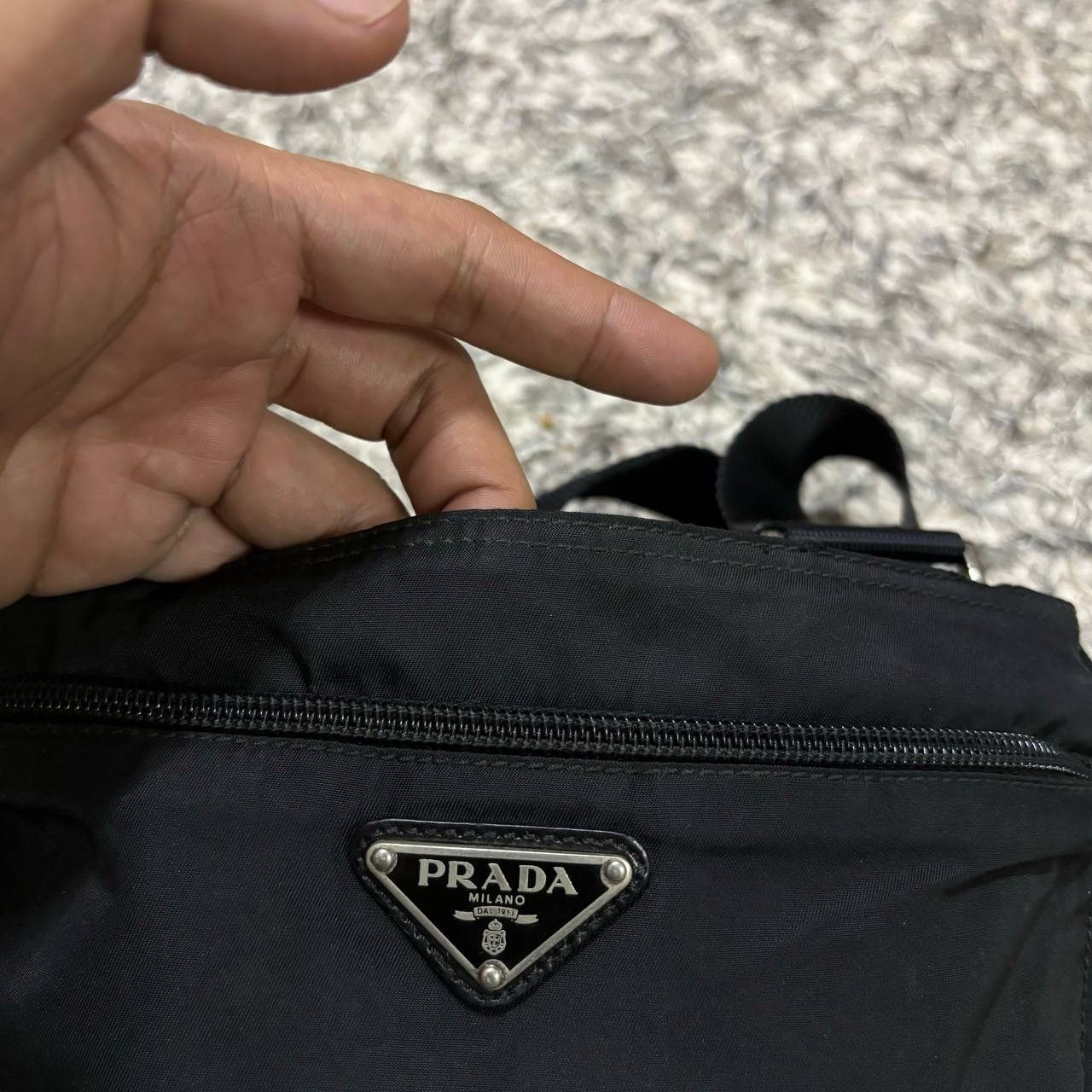 Prada Prada Vintage Black Nylon Messenger Bag V160 Flat Crossbody Size ONE SIZE - 6 Thumbnail