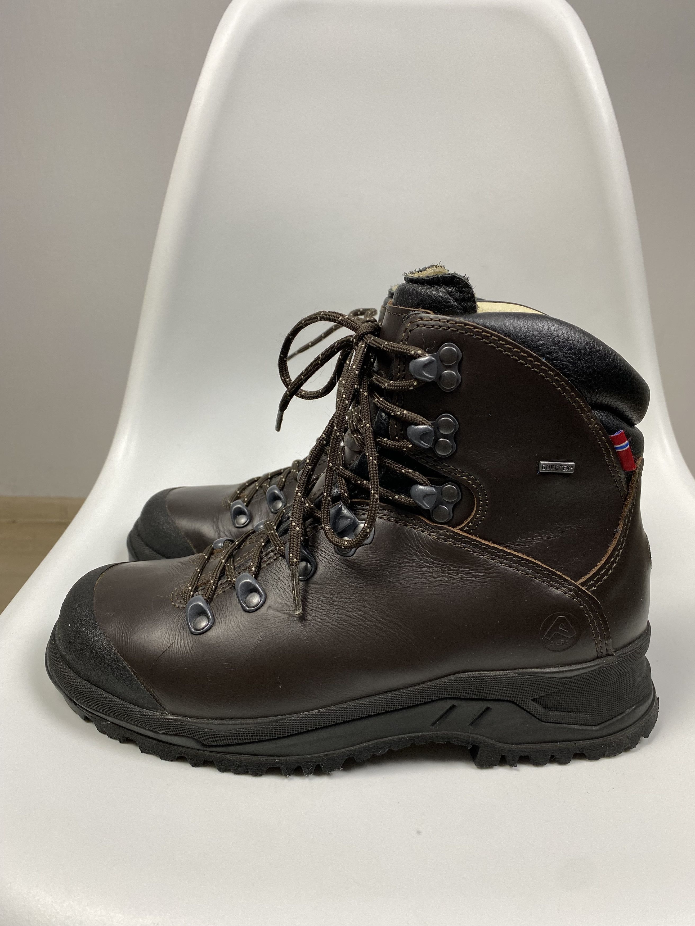 Other Alpha New Walk Queen Genuine Leather Hiking Boots size 40 Size US 7.5 / EU 40-41 - 4 Thumbnail