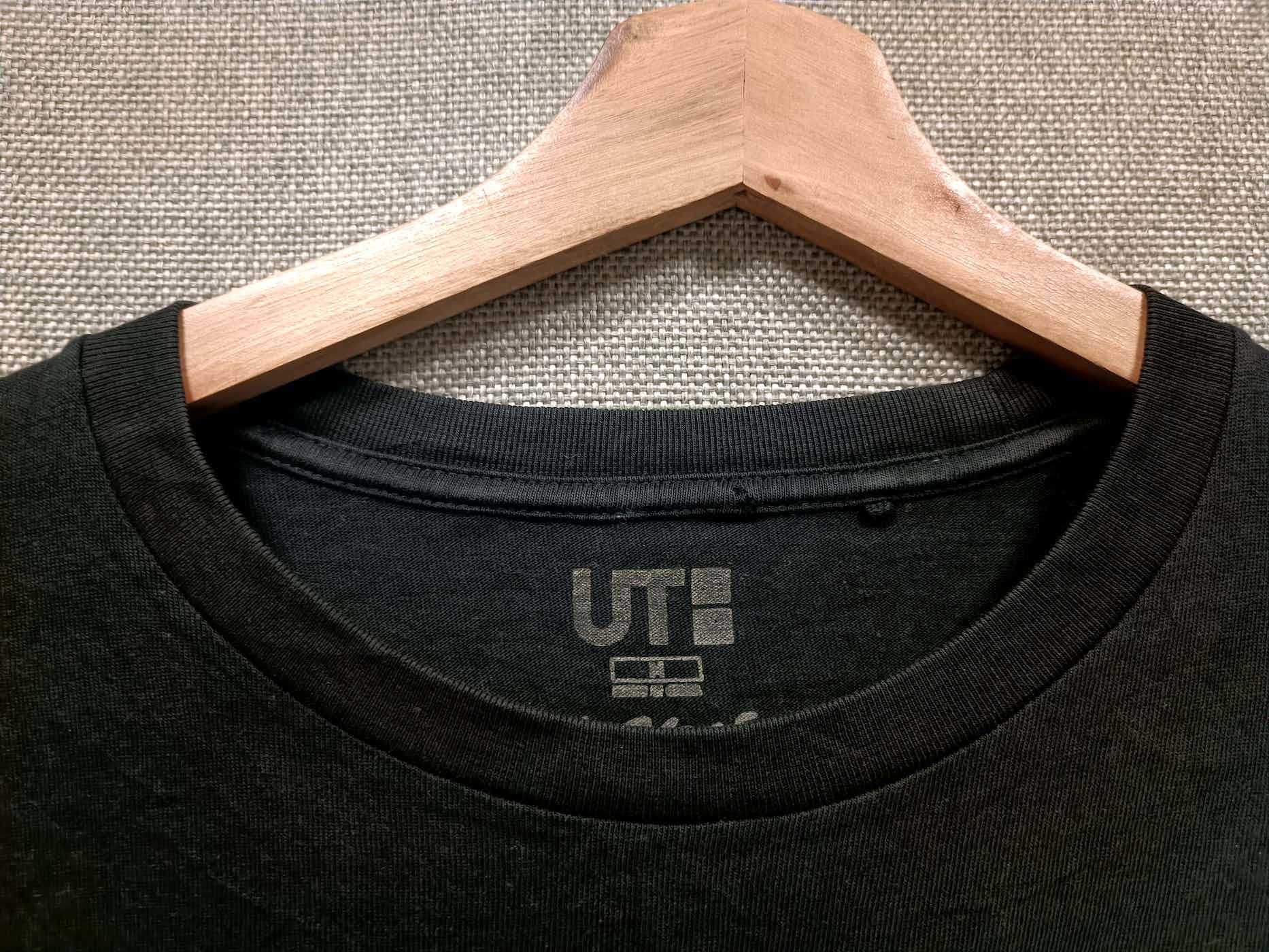 Kaws × Uniqlo t shirt kaws x uniqlo Size US M / EU 48-50 / 2 - 3 Thumbnail