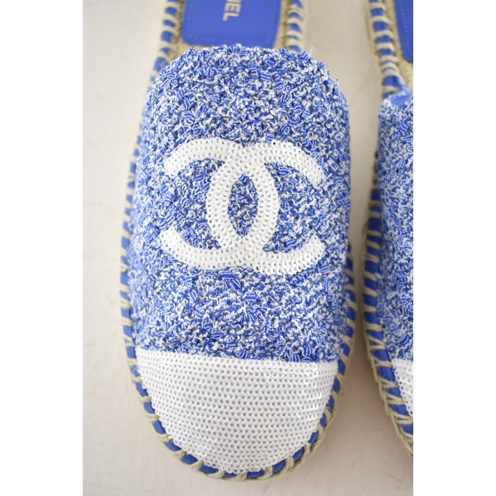 Chanel Chanel 24P Blue Tweed White Sequin CC Logo Backless Size US 10 / IT 40 - 7 Thumbnail