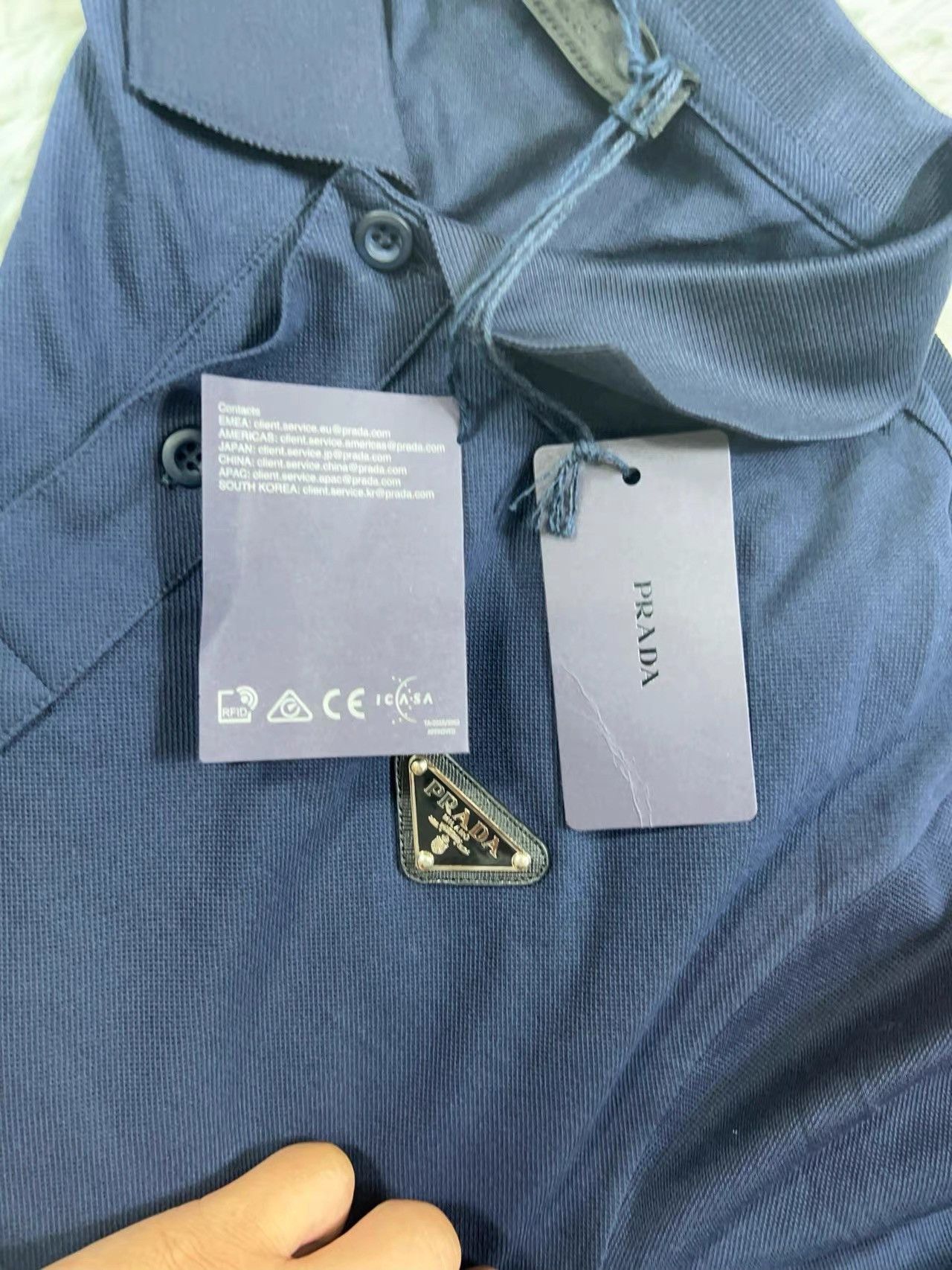 Prada Prada Long Sleeve K28 Size US XL / EU 56 / 4 - 5 Thumbnail