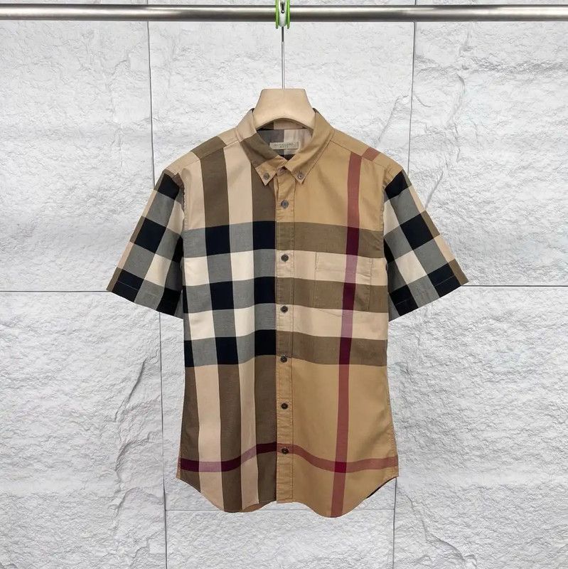 Burberry Burberry Khaki Short Sleeve Shirt for Men Size US S / EU 44-46 / 1 - 1 Thumbnail
