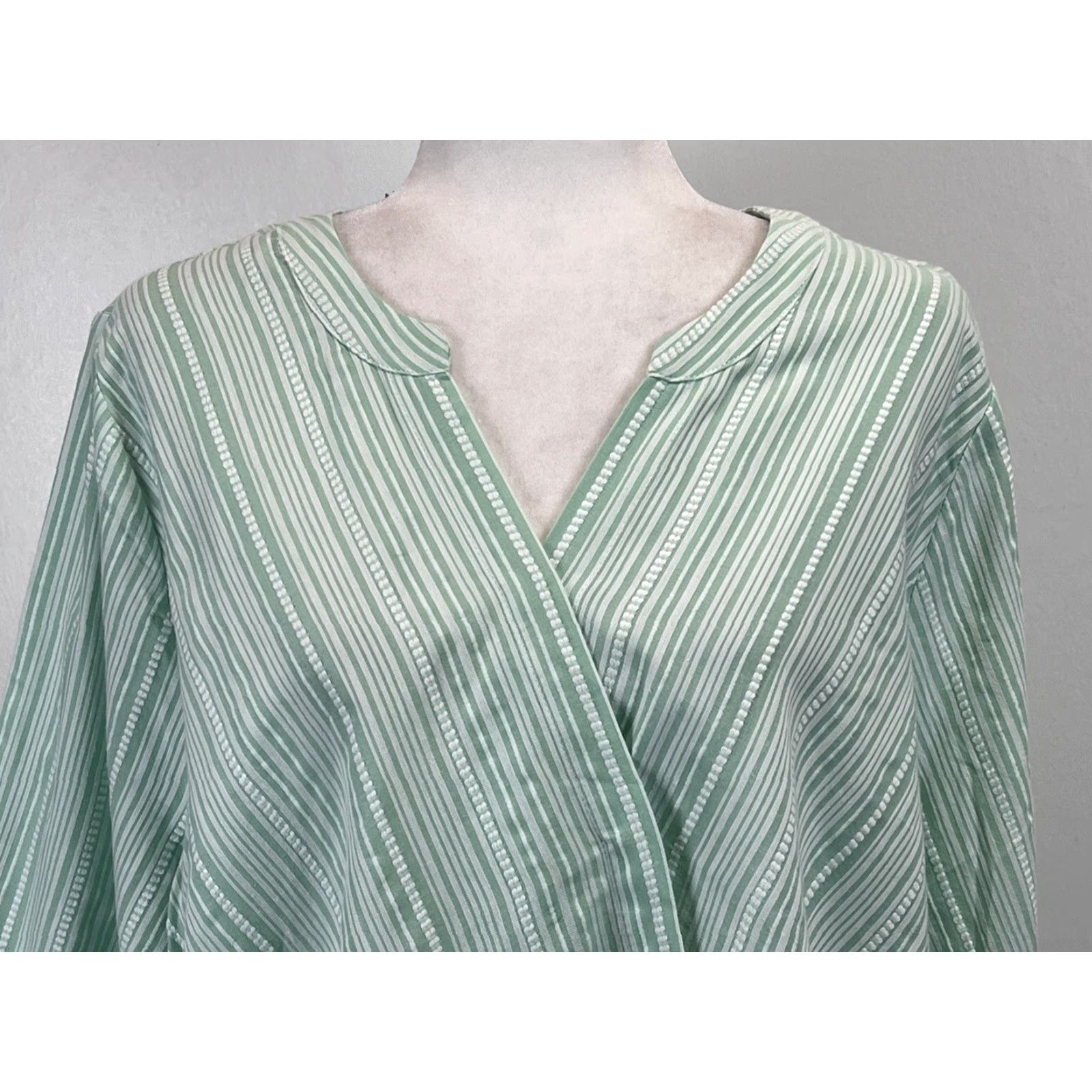Vintage C.J. Banks Blouse Shirt Wrap Style 2X Plus Green Striped 3/4 Sleeve V-Neck Tunic Beach Casual Womens Size XXL / US 16-18 / IT 52-54 - 5 Thumbnail