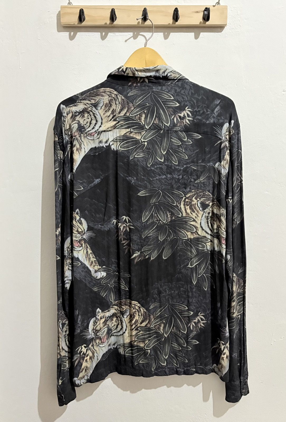 Allsaints × Japanese Brand × Vintage Allsaints pattern tiger ifsixwasnine button shirt Size US M / EU 48-50 / 2 - 2 Thumbnail