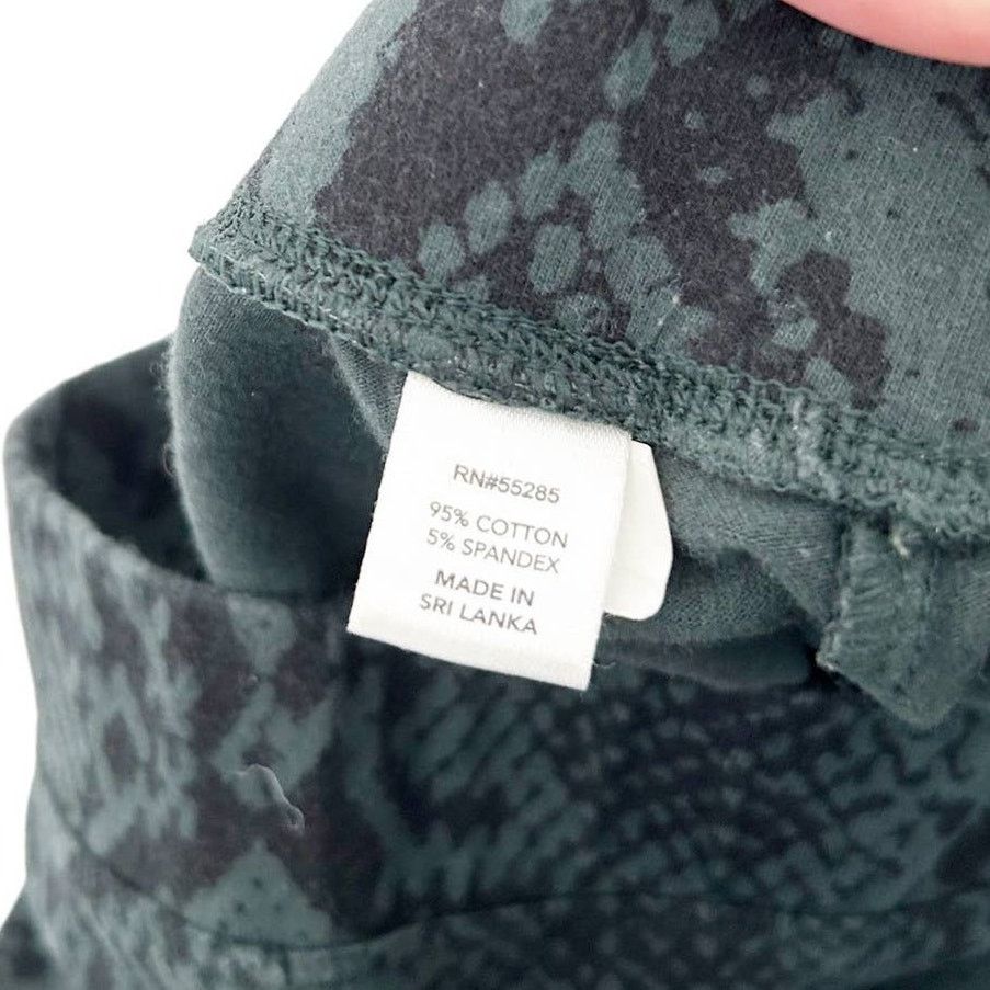 Express Express Green Black Snakeskin Print Leggings Sz XS Size 26" / US 2 / IT 38 - 4 Thumbnail