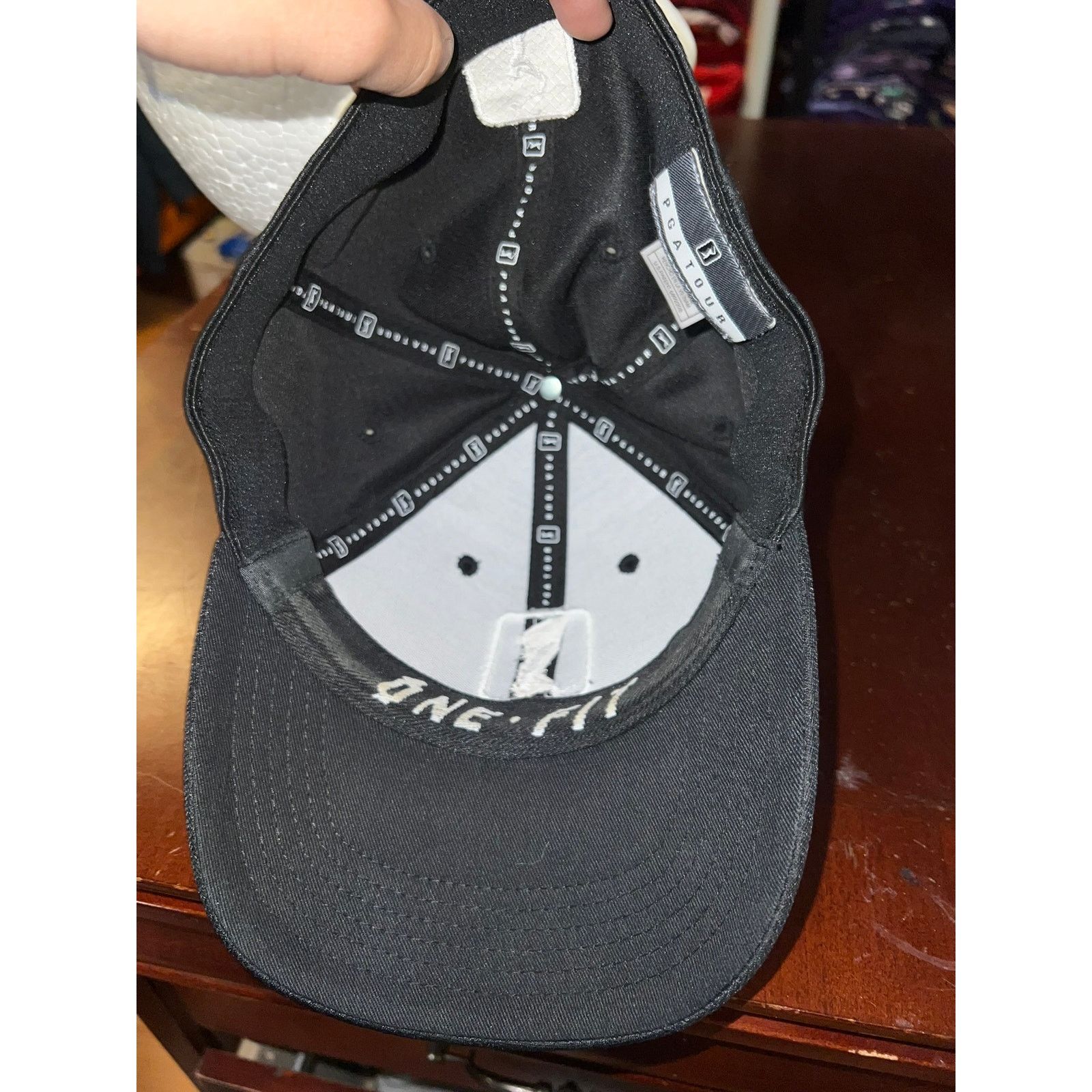 PGA Tour PGA Tour Black Hat Golf Golfing Cap Headwear OS Size ONE SIZE - 6 Thumbnail