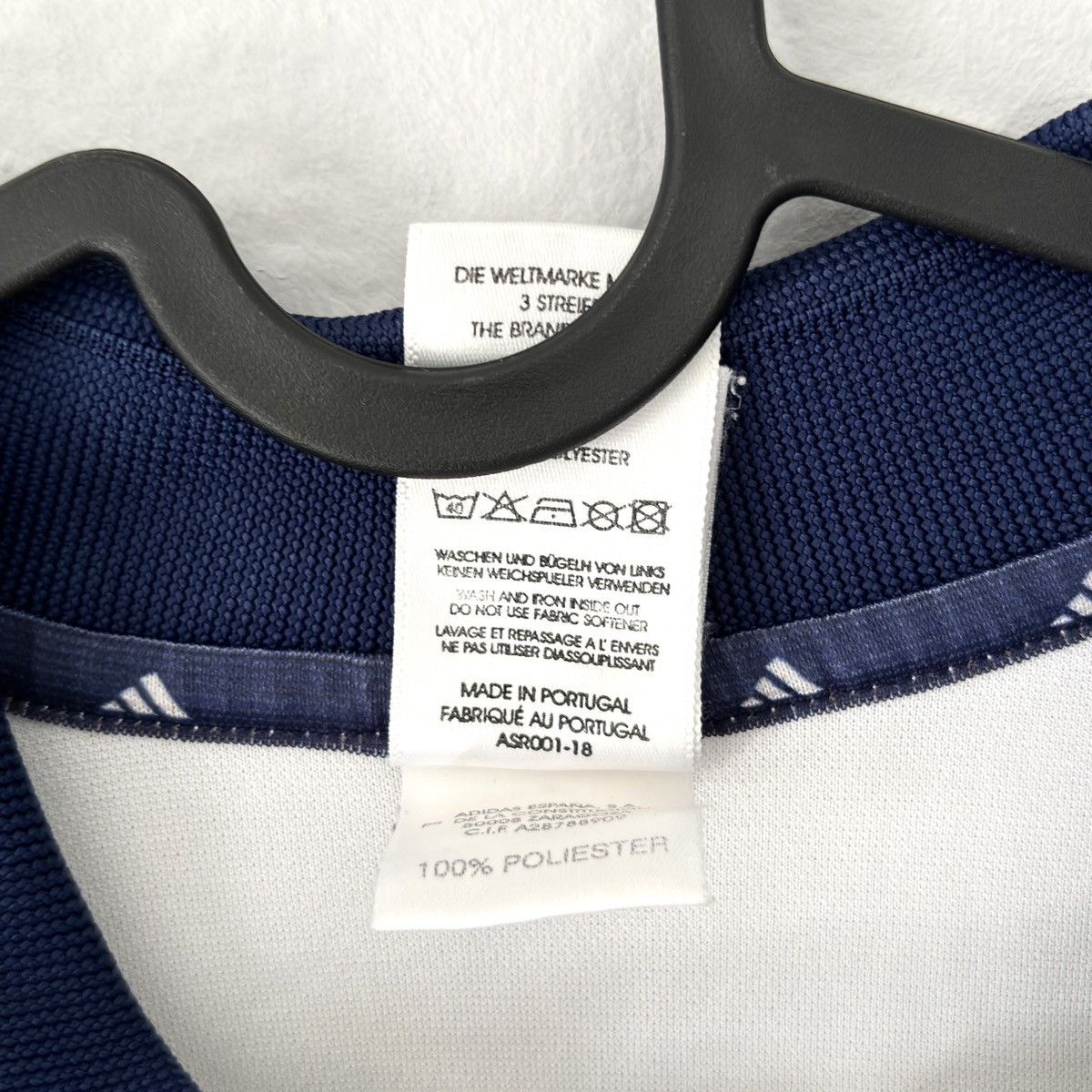 Adidas × Vintage 2000 2001 Real Madrid Adidas Retro Vintage Soccer Jersey Size US M / EU 48-50 / 2 - 10 Thumbnail