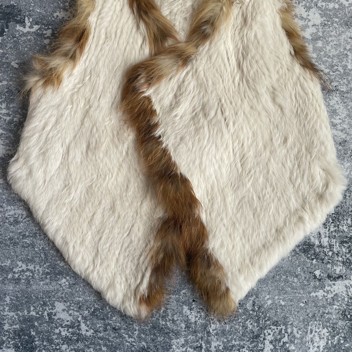 Beauty Beast Vintage Rose Bud Fur Sleeveless Vest Size US M / EU 48-50 / 2 - 5 Thumbnail