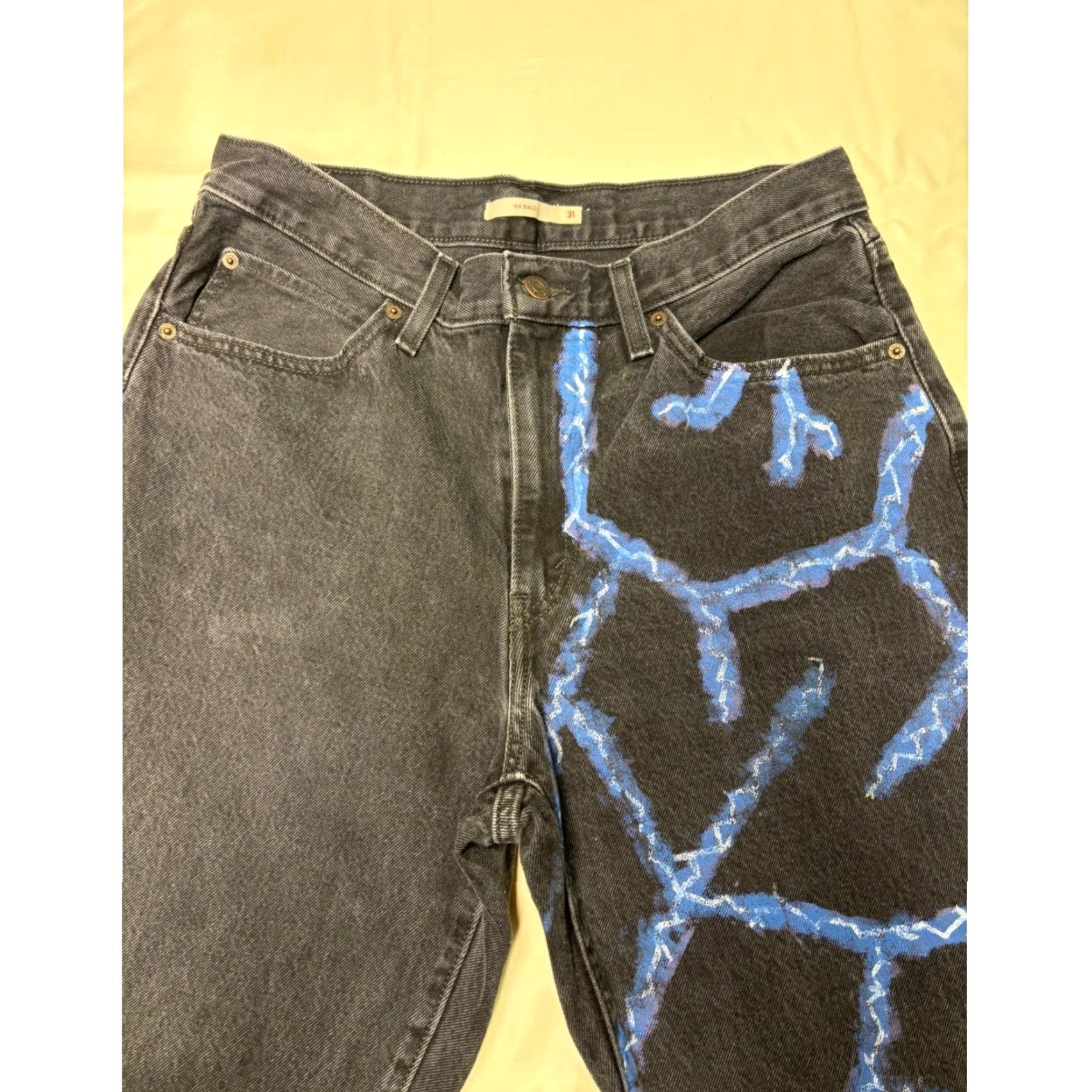 Levi's VINTAGE Levi's 94 Baggy Jeans Black 31x29 Mens Baggy 31 Black Denim Lightning Graphic Painted Relaxed Fit Jeans Size US 31 - 2 Thumbnail