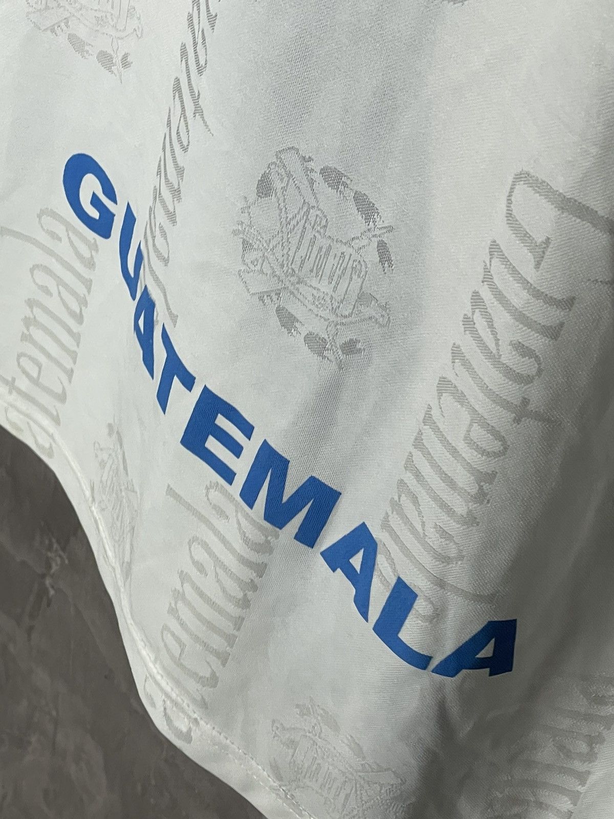 Umbro × Vintage Umbro Vintage 90s Guatemala Very Rare Soccer Jersey Size US M / EU 48-50 / 2 - 8 Thumbnail