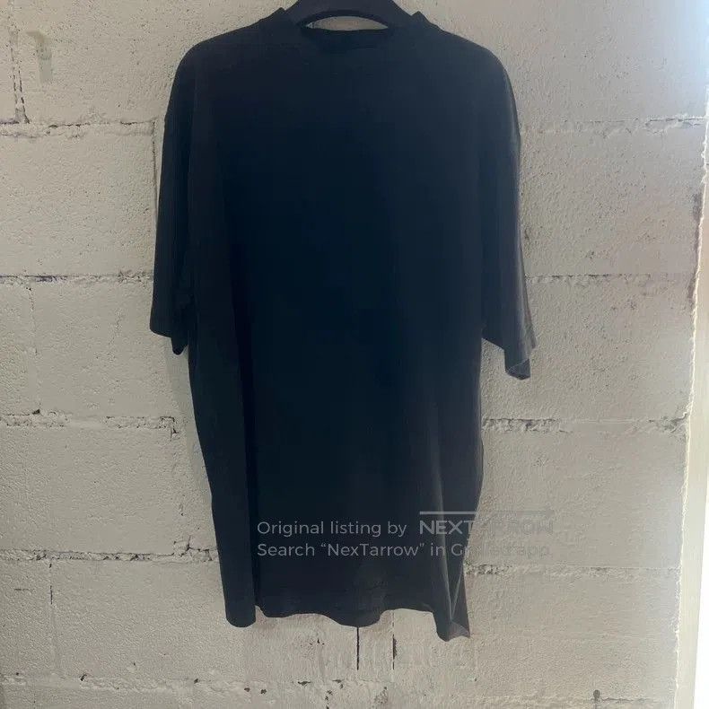 Balenciaga Balenciaga Black Short Sleeve T. Size US S / EU 44-46 / 1 - 1 Thumbnail