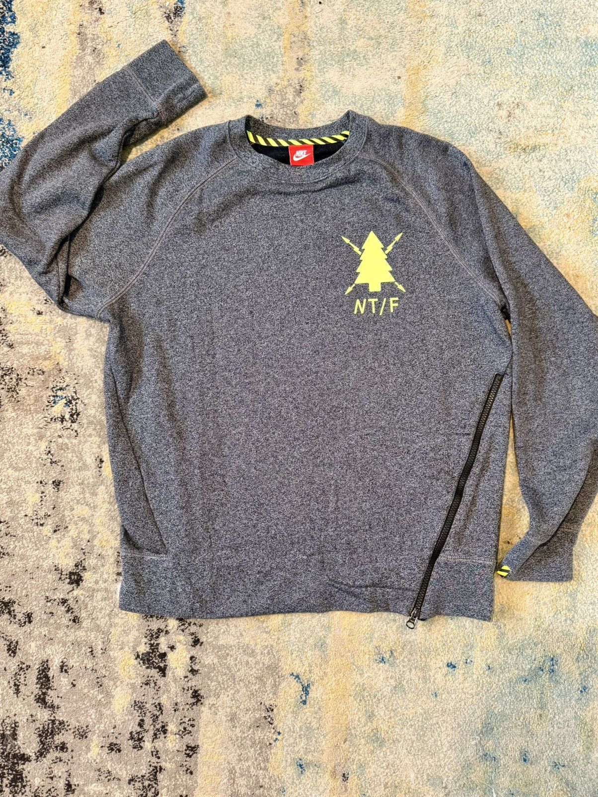 Nike Nike Therma-Fit Crewneck Sweatshirt L – NT/F Neon Tree Size US L / EU 52-54 / 3 - 1 Thumbnail
