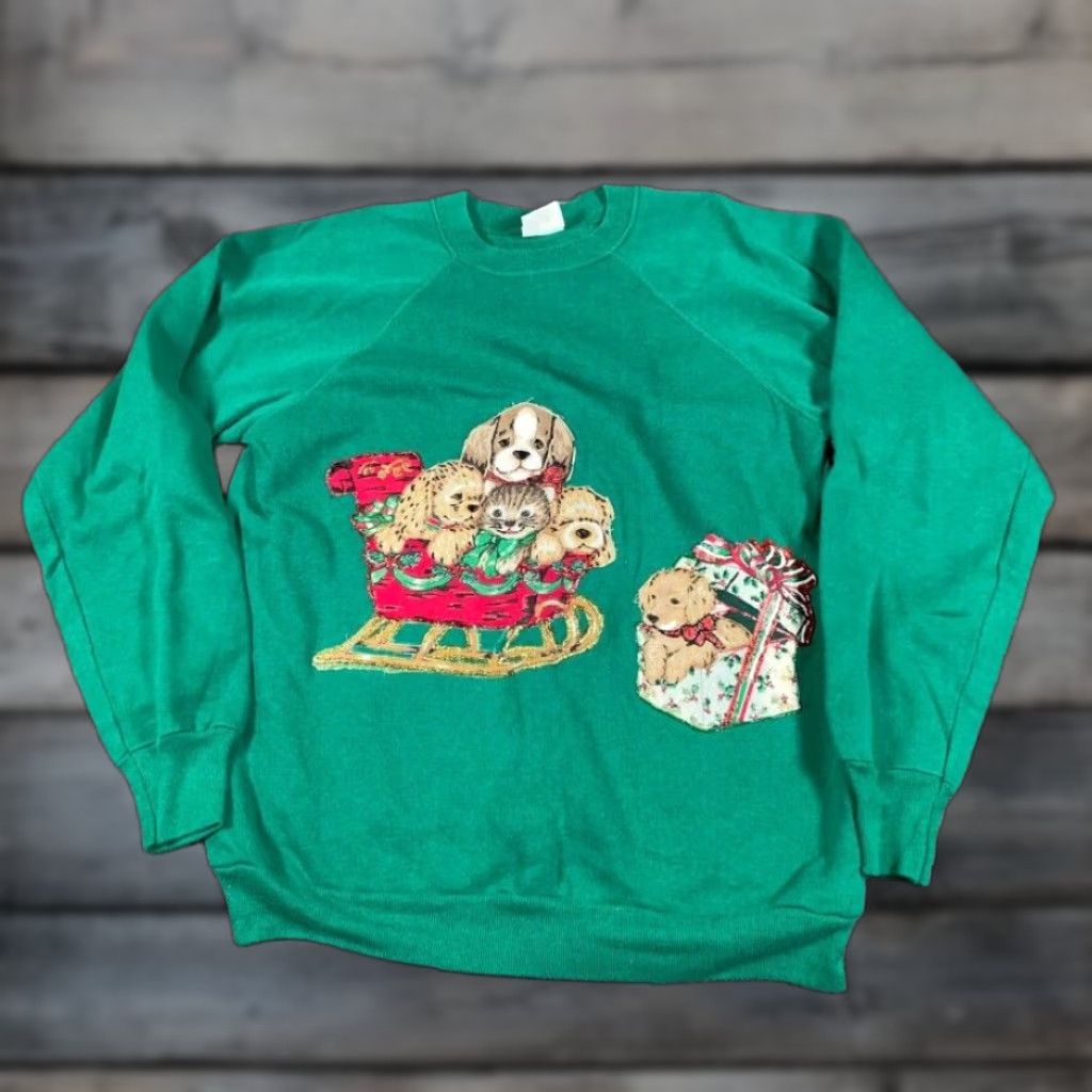 Hanes VINTAGE Hanes Sweatshirt 80s Christmas Dogs Raglan Green Adult Large Long Sleeve Crew Neck Pullover Fleece Cotton Blend Size L / US 10 / IT 46 - 1 Thumbnail