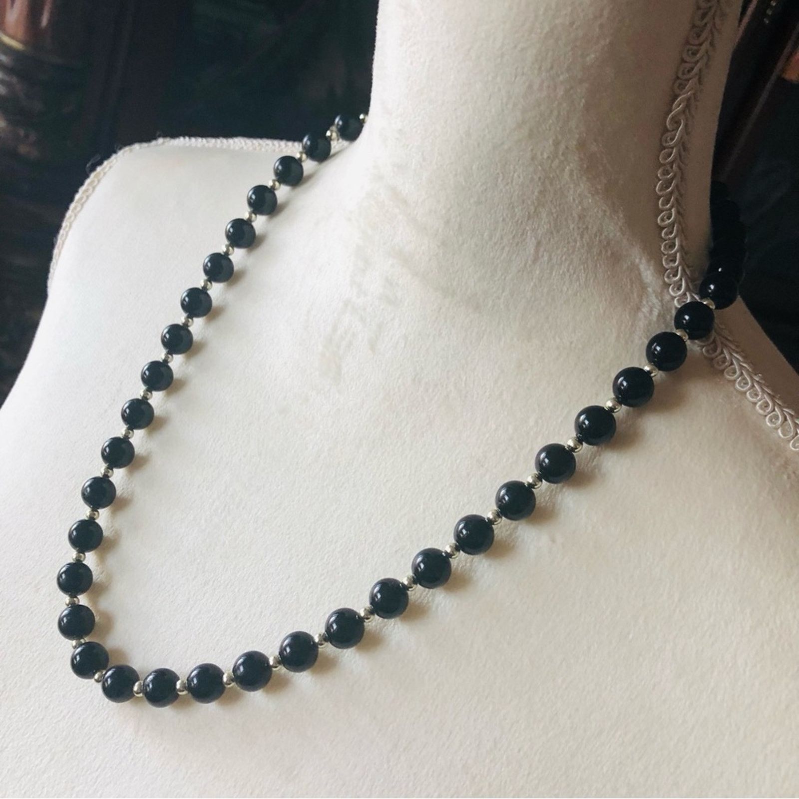 Vintage Vintage 80s black round plastic bead necklace Size ONE SIZE - 4 Thumbnail