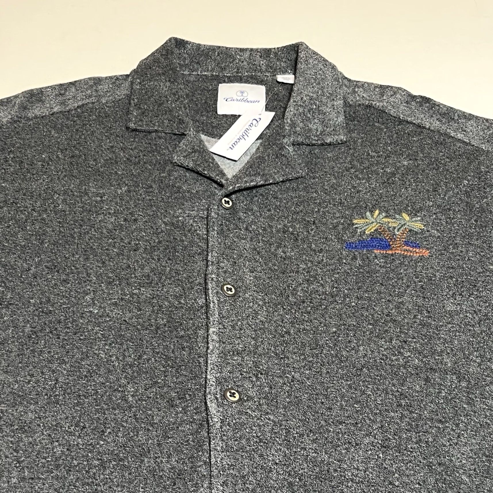 Roundtree & Yorke VINTAGE Roundtree & Yorke Caribbean Short-Sleeve Mens 2XL Gray Palm Tree Button Front NWT Size US XXL / EU 58 / 5 - 2 Thumbnail