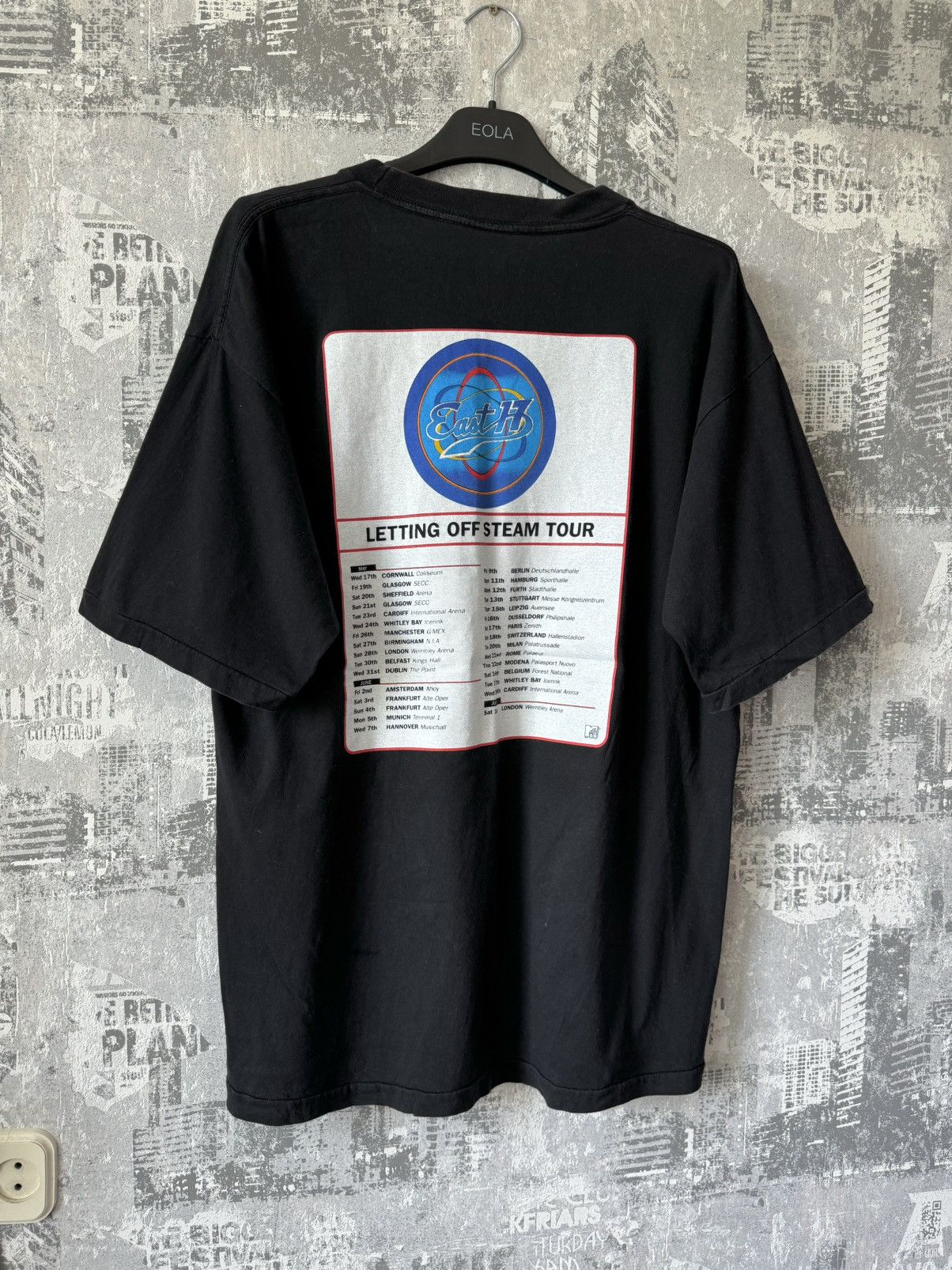 Band Tees Vintage 1995 Band Tees Size US L / EU 52-54 / 3 - 5 Thumbnail