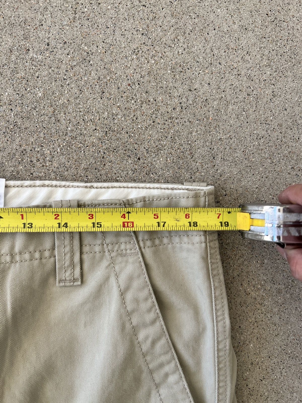Levi's Vintage Khaki Levi’s Loose Straight Fit Cargo Pants Sz. 36 Size US 36 / EU 52 - 4 Thumbnail