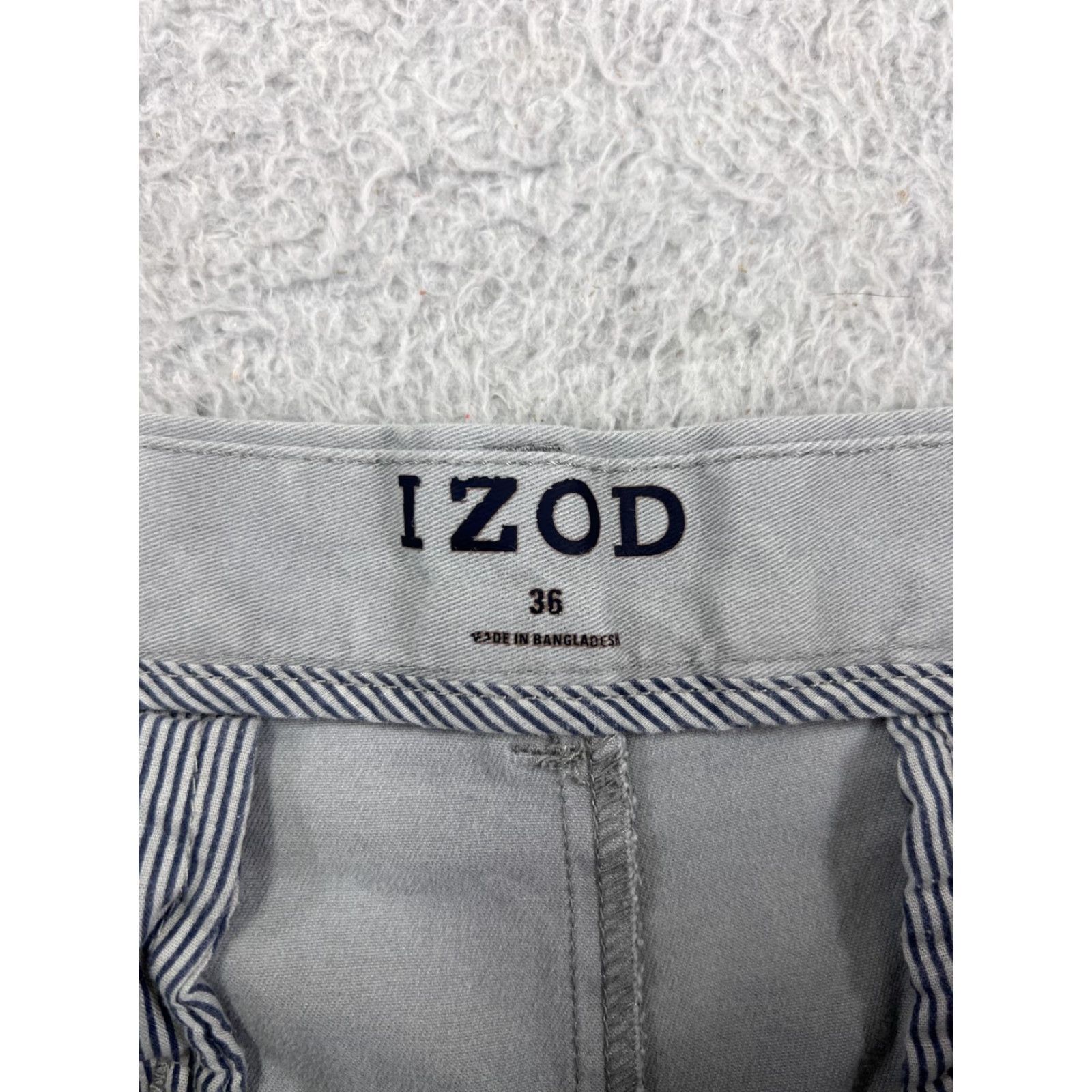 Izod IZOD Shorts Men's 36 Gray Chino Golf Casual Cotton Blend Regular Fit Size US 36 / EU 52 - 3 Thumbnail