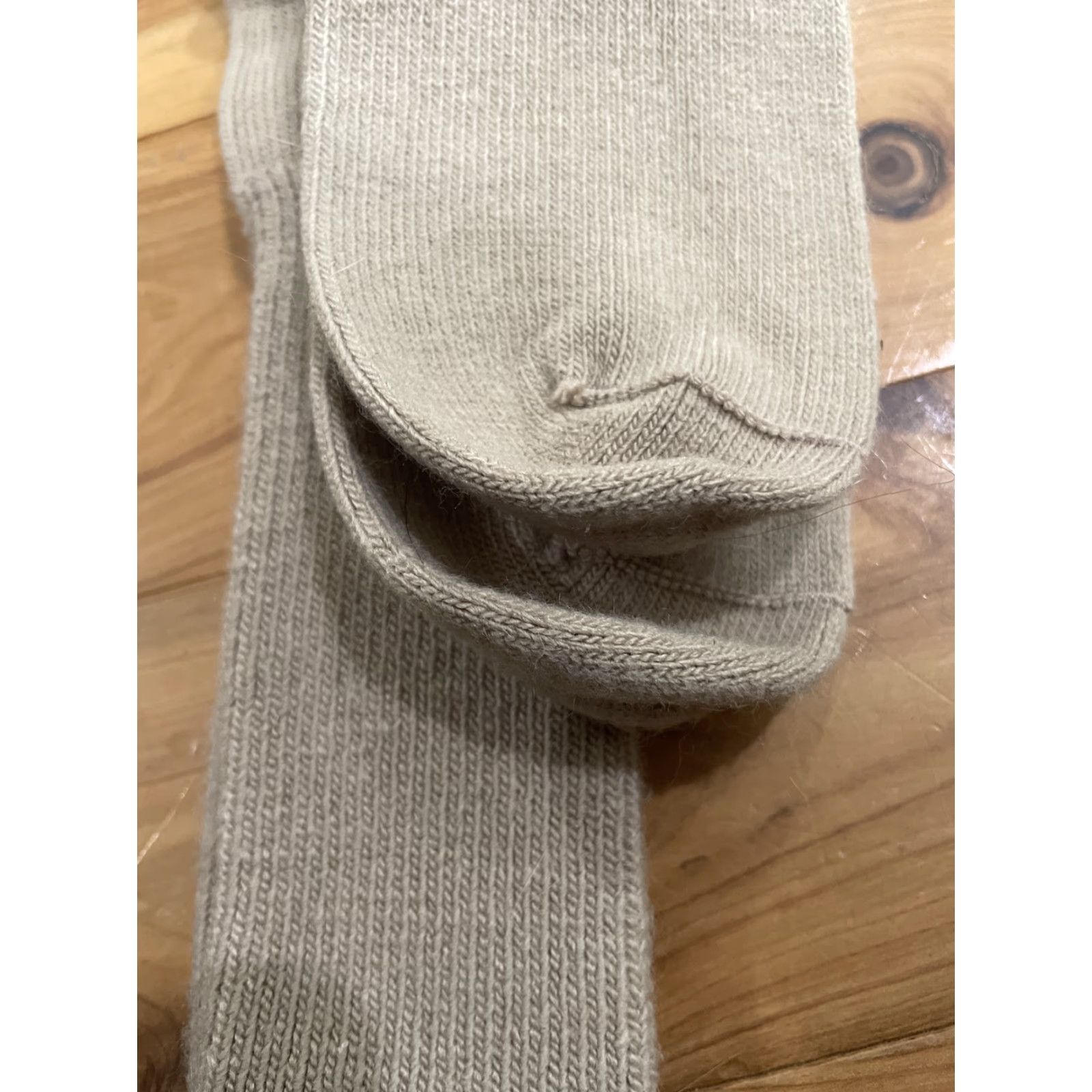 Vintage NEW Common Sense Hosiery Beige Dress Socks Mens Size 10-13 Mid Calf Casual American Size ONE SIZE - 5 Thumbnail