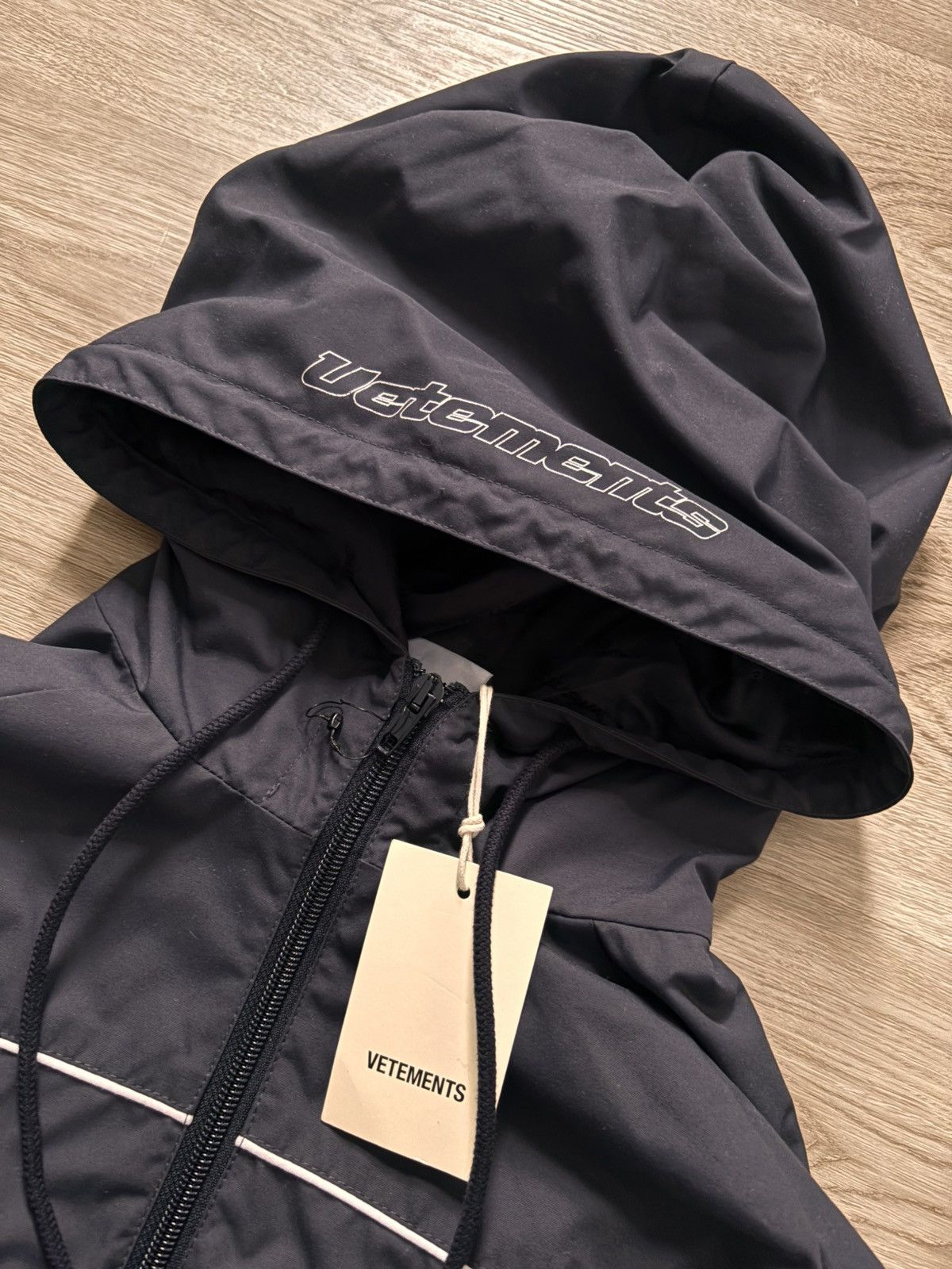 Vetements Vetements FW17 Navy Track Jacket Size US S / EU 44-46 / 1 - 2 Thumbnail