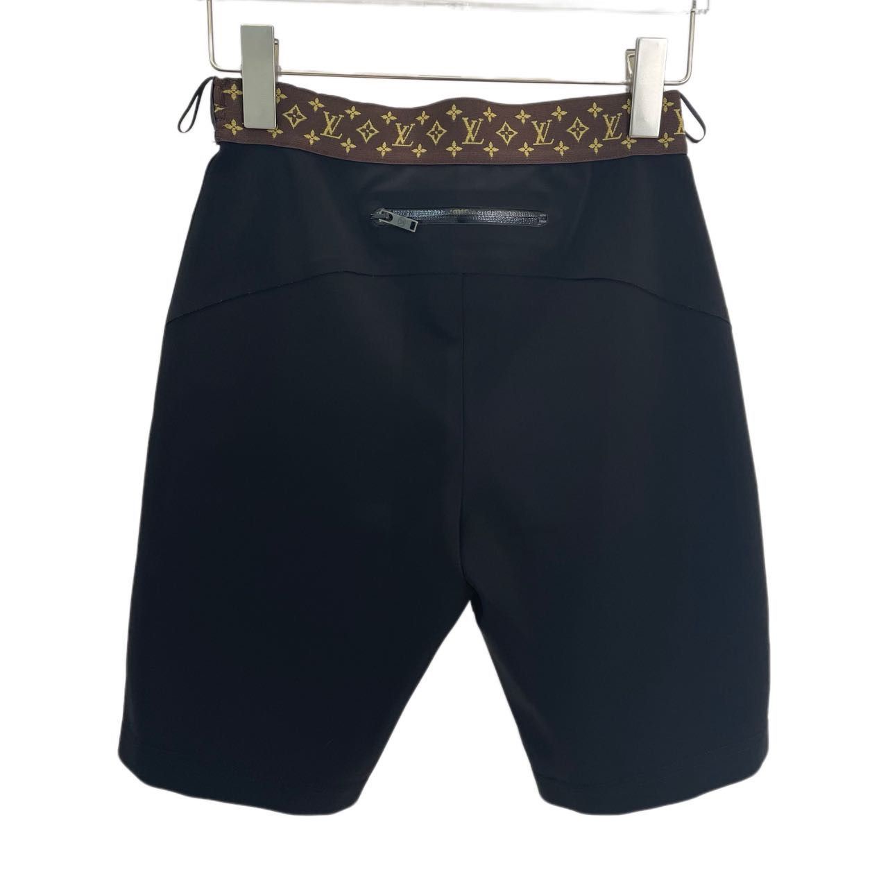 Louis Vuitton Louis Vuitton Monogram Logo Black Casual Shorts K26WX Size 25" / US 0 / IT 36 - 2 Thumbnail