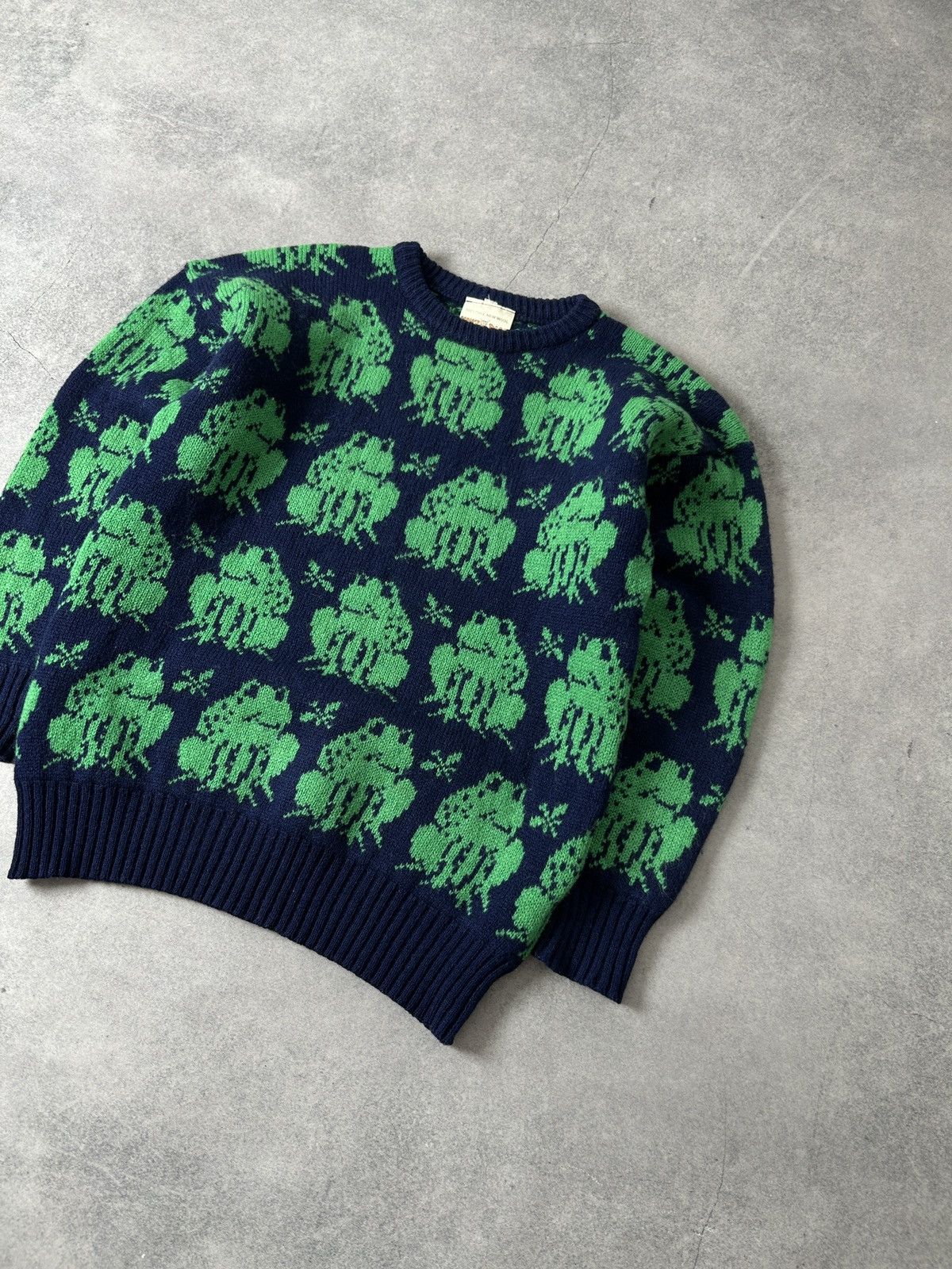 Japanese Brand Vintage Frogs 🐸 England Pics sweatshirt mens Size US M / EU 48-50 / 2 - 2 Thumbnail