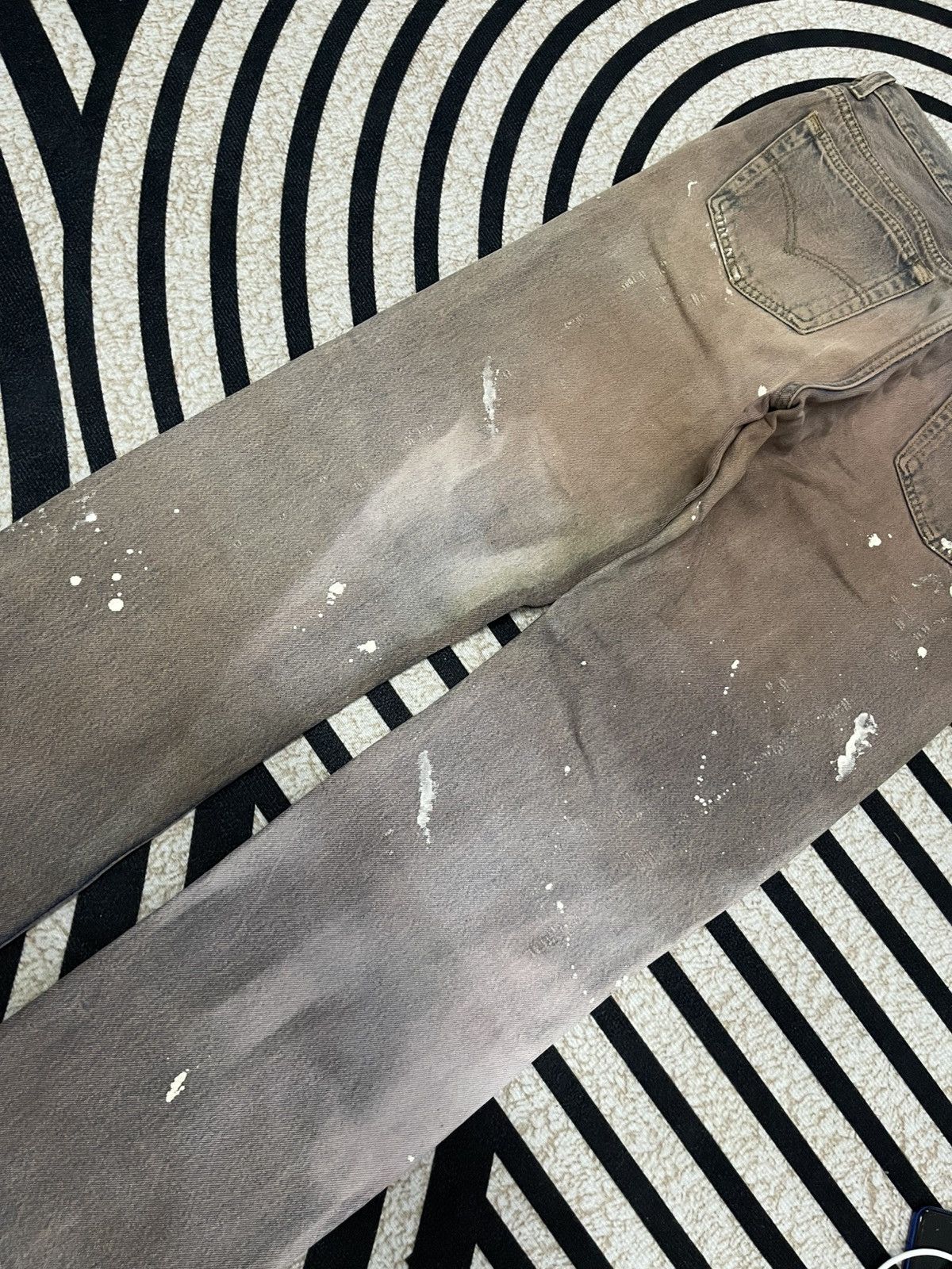 Levi's Vintage Clothing 90s LEVIS 501xx DISTRESSED JEANS SPLASHED PAINT RARE Size US 31 - 14 Thumbnail