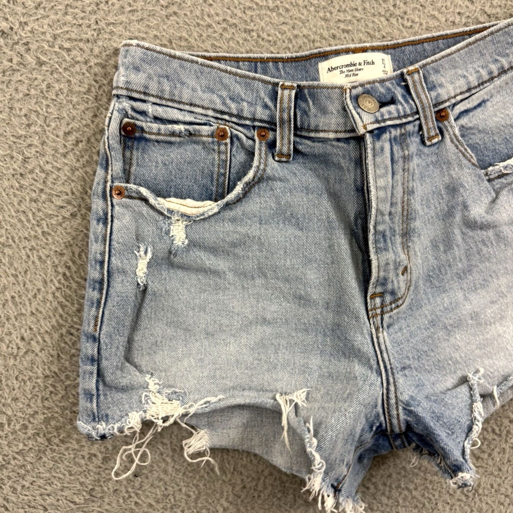 Abercrombie & Fitch Abercrombie & Fitch Shorts Women 27/4 Curve Mid Rise Distressed Stretch Mom 3" Size 27" / US 4 / IT 40 - 3 Thumbnail