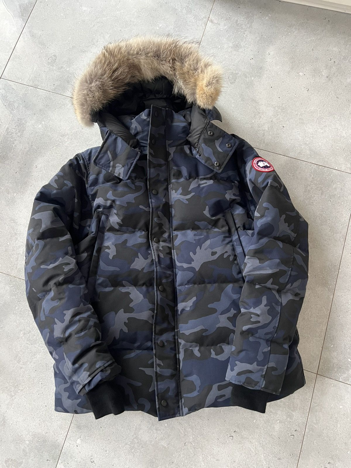 Canada Goose Super rare Canada Goose Blue Camo wyndham Size US XXL / EU 58 / 5 - 3 Thumbnail