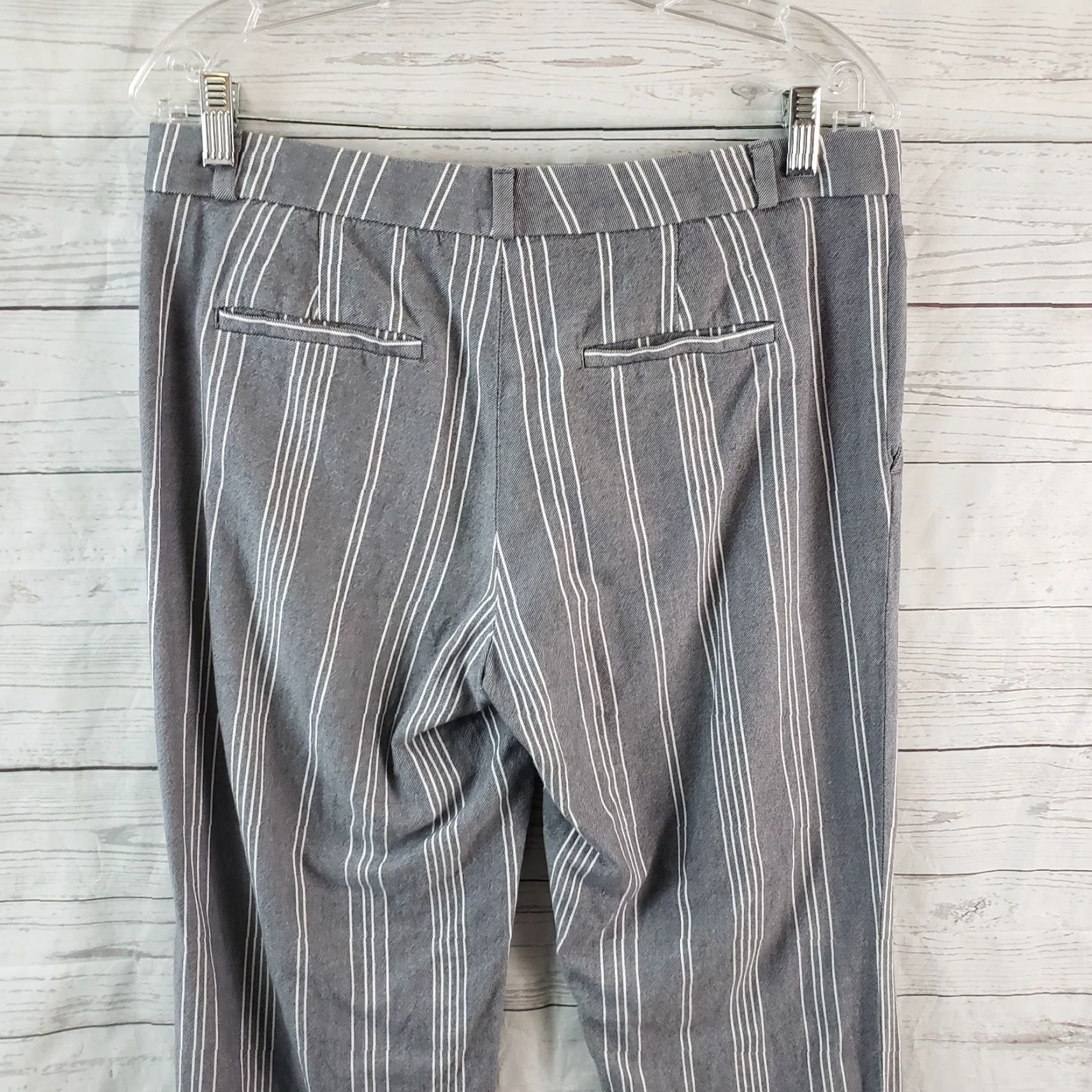 Banana Republic Banana Republic Women's Trouser Pants Sz 8 Long Gray Stripe Cotton Mid Rise Pants Women Size 30" / US 8 / IT 44 - 4 Thumbnail