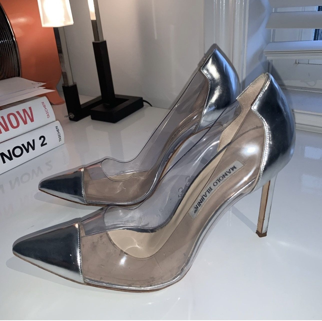 Manolo Blahnik MANOLO BLAHNIK Pacha Pump in clear Pvc and silver captoe Size US 10 / IT 40 - 5 Thumbnail