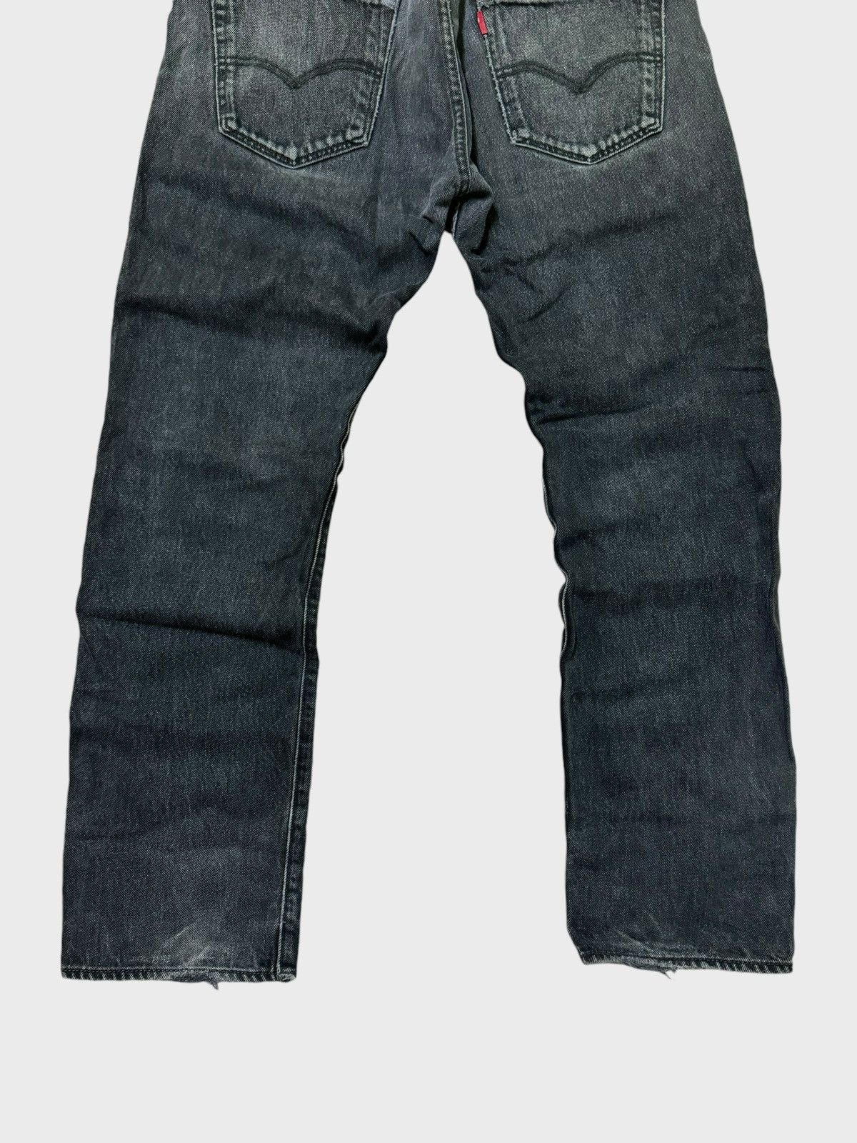 Levi's Vintage Levi's 501 Black Faded Distressed Denim Jeans Size US 32 / EU 48 - 12 Thumbnail