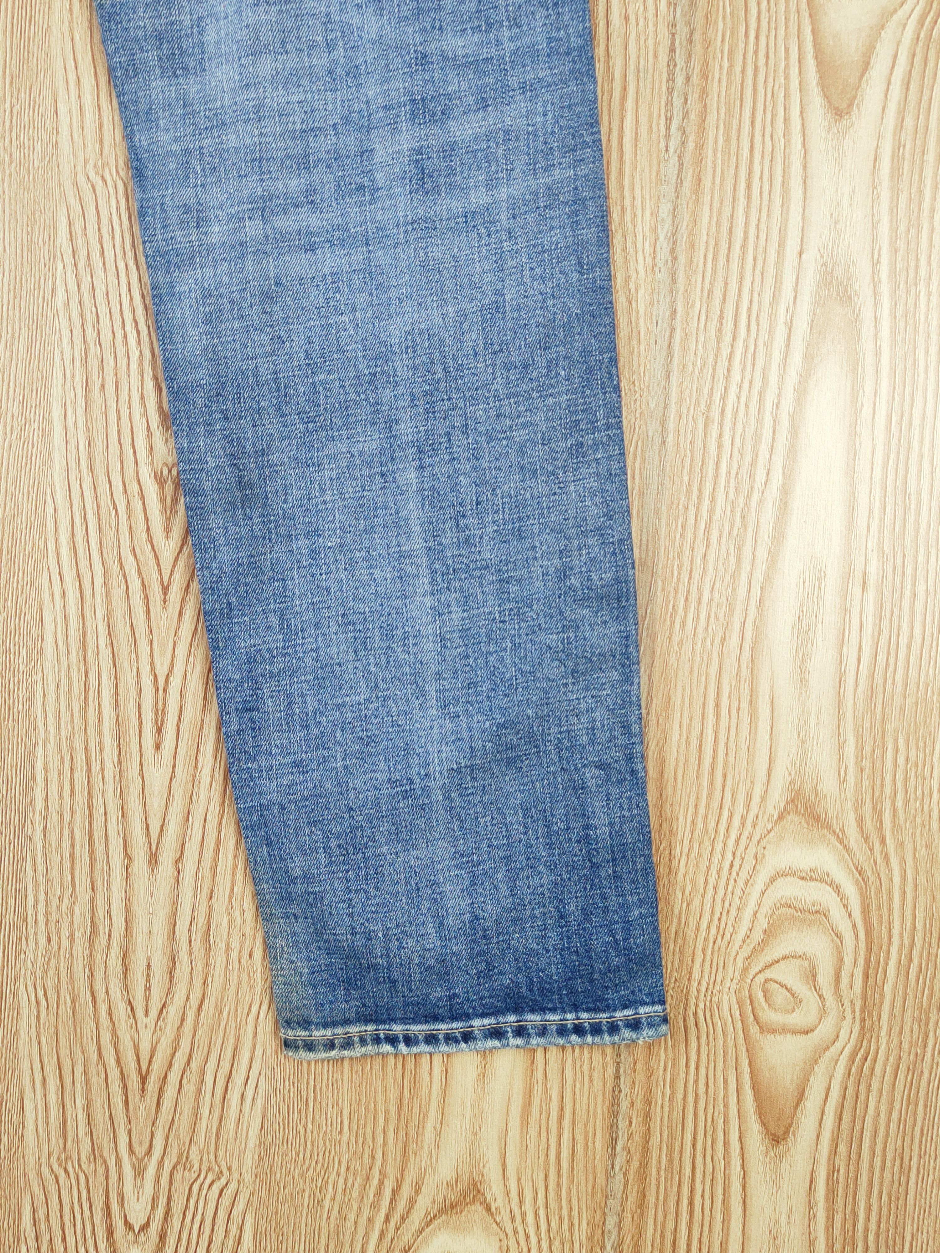 Japanese Brand Uniqlo Blue Distressed Ripped Jeans #W606 Size US 26 / EU 42 - 11 Thumbnail