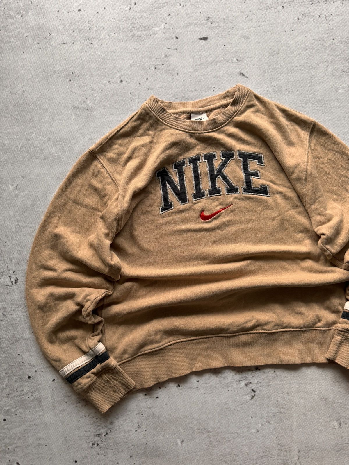 Nike × Vintage NIKE VINTAGE CENTER LOGO OVERSIZE BOXY SWEATSHIRT Size US M / EU 48-50 / 2 - 2 Thumbnail